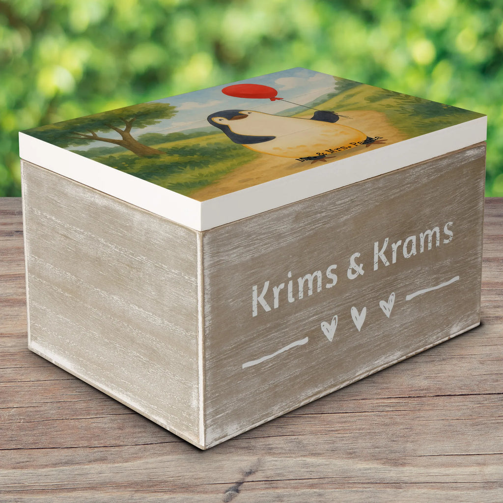 Skrzynia drewniana pingwin balon Design Truhe, Holzkiste, Aufbewahrungsbox, Kiste, Dekokiste, Erinnerungsbox, Geschenkbox, Schatzkiste, Erinnerungskiste, XXL, Geschenkdose, Schatulle, Pinguin, Geschenkidee, beste Freundin, Tagträume, Pinguine, Neustart, Lebenslust, neues Leben, Luftballon, Motivation, Liebe, Glück, Geschenk Freundin