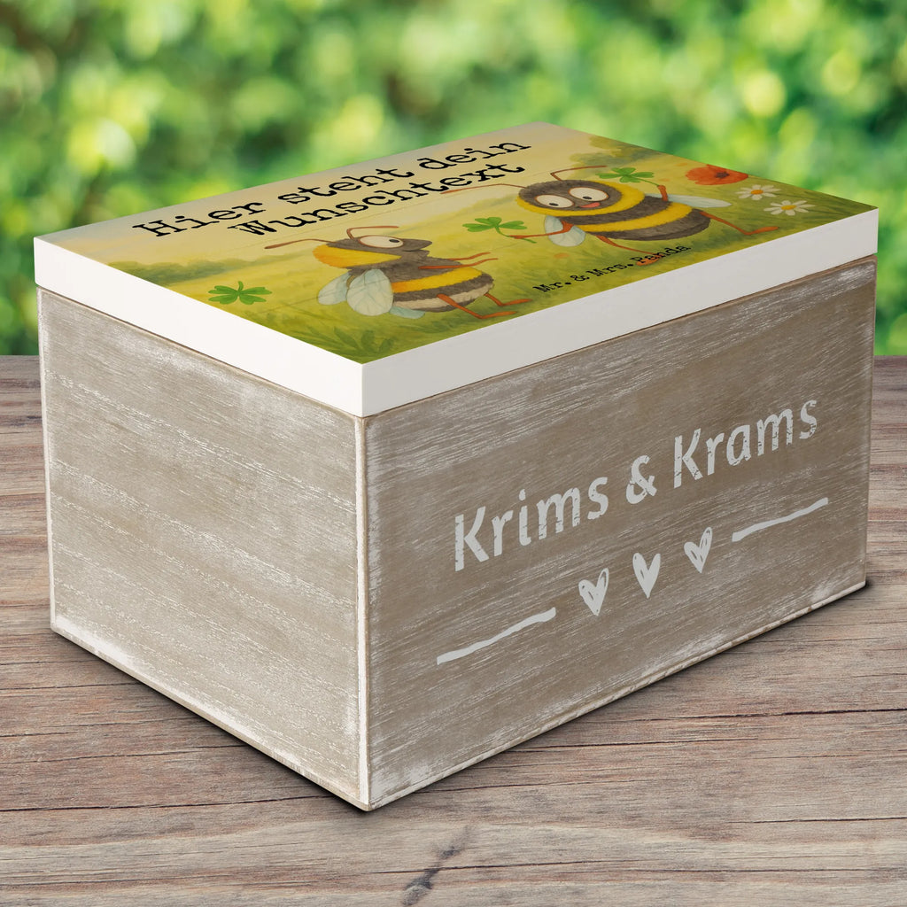 Personalisierte Holzkiste Bienen Paar Design Erinnerungskiste Personalisiert, Erinnerungsbox mit Namen, Kiste mit Namen, Kiste Personalisiert, Schatulle Personalisiert, mit Namen, Aufbewahrungsbox Personalisiert, Dekokiste Personalisiert, GEschenkdose Personalisiert, Holzkiste Personalisiert, Aufbewahrungsbox mit Namen, Holzkiste mit Namen, Schatulle mit Namen, Geschenkbox Personalisiert, Schatzkiste mit Namen, Dekokiste mit Namen, Erinnerungsbox Personalisiert, Truhe Personalisiert, Schatzkiste Personalisiert, Truhe mit Namen, Freundin, Freund, Liebe, Liebesgeschenk, Jahrestag, Verlobung, Partner, Ehemann, Ehefrau, Heiraten, Heiratsantrag, Hocheitstag, Valentinstag, Schildkröten, Geschenk für Frauen, Hochzeitstag, Geschenk für Partner, Liebesbeweis, Verliebte Schildkröten, Mitbringsel, für Ehemann, für Männer, Geschenk für Freundin