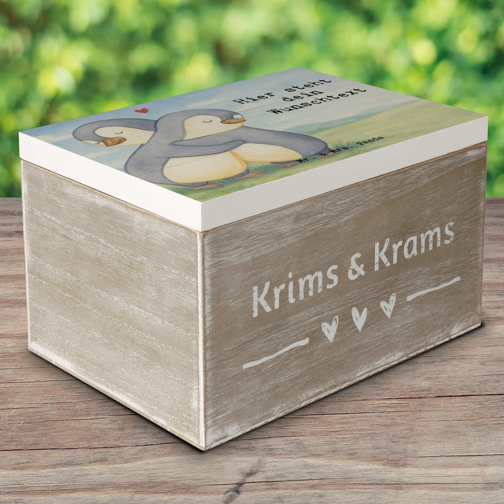 Personalised wooden chest penguin best cousin in the world Design mit Namen, Erinnerungsbox Personalisiert, Erinnerungsbox mit Namen, Schatulle mit Namen, Aufbewahrungsbox Personalisiert, Kiste mit Namen, Schatzkiste mit Namen, Aufbewahrungsbox mit Namen, Schatulle Personalisiert, Kiste Personalisiert, Dekokiste Personalisiert, Truhe Personalisiert, Holzkiste mit Namen, Geschenkbox personalisiert, Schatzkiste Personalisiert, Erinnerungskiste, Erinnerungskiste Personalisiert, Holzkiste Personalisiert, Dekokiste mit Namen, GEschenkdose personalisiert, Truhe mit Namen, für, Dankeschön, Geschenk, Schenken, Geburtstag, Geburtstagsgeschenk, Geschenkidee, Danke, Bedanken, Mitbringsel, Freude machen, Geschenktipp, Tochter von Tante, Cousine, Familie, Verwandtschaft, Tochter von Onkel, Cousinchen, Kousine, Cousin, Kusine