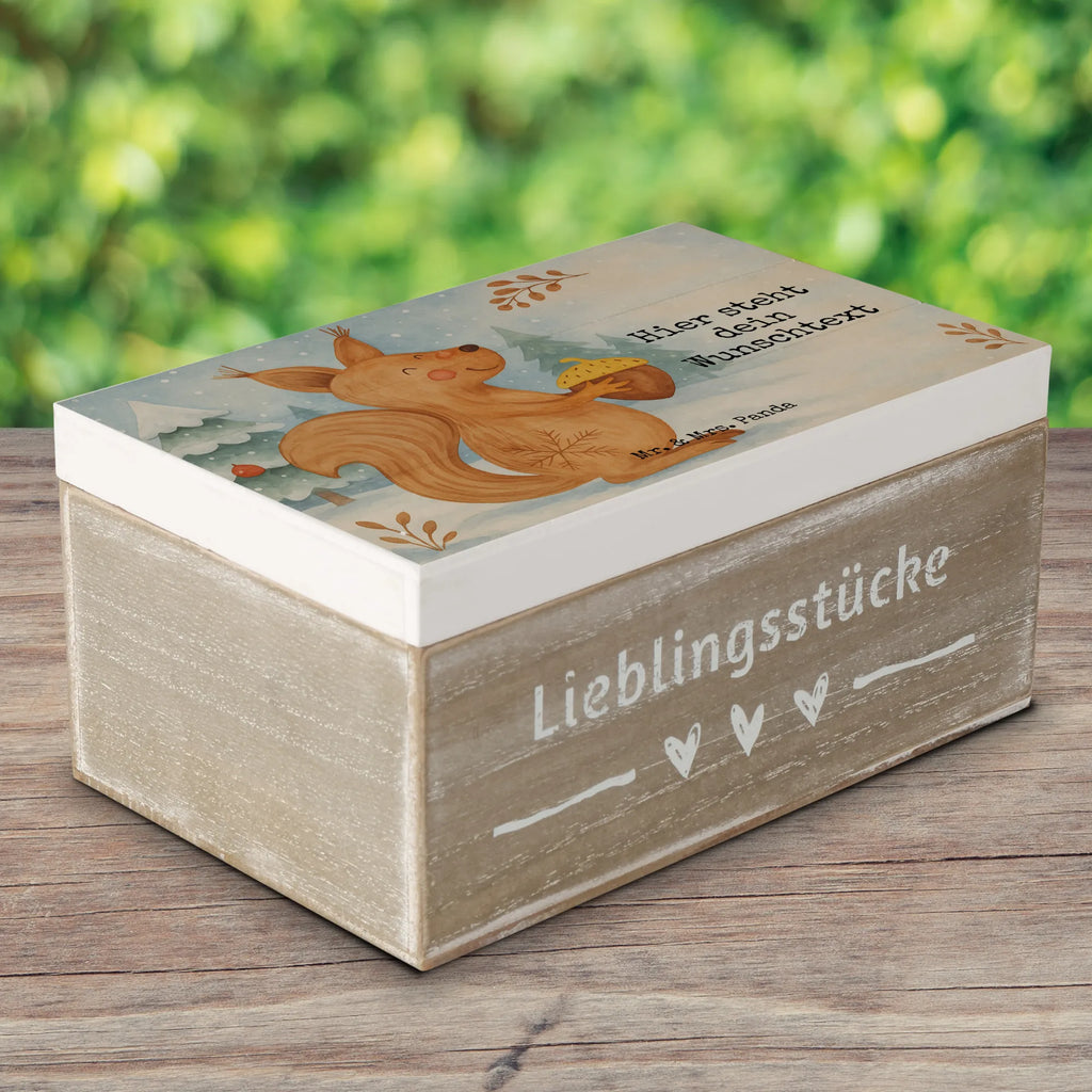 Personalised wooden chest Squirrel Christmas Design Erinnerungskiste, Truhe Personalisiert, mit Namen, Schatzkiste mit Namen, Schatulle Personalisiert, Kiste Personalisiert, Schatulle mit Namen, GEschenkdose personalisiert, Kiste mit Namen, Erinnerungsbox mit Namen, Aufbewahrungsbox Personalisiert, Aufbewahrungsbox mit Namen, Holzkiste mit Namen, Geschenkbox personalisiert, Erinnerungskiste Personalisiert, Schatzkiste Personalisiert, Dekokiste Personalisiert, Erinnerungsbox Personalisiert, Dekokiste mit Namen, Truhe mit Namen, Holzkiste Personalisiert, Winter, Weihnachten, Weihnachtsdeko, Nikolaus, Advent, Heiligabend, Wintermotiv, Frohe Weihnachten, Neujahr, Weihnachtsgruß, Vogel, Weihnachtsmotiv, Guten Rutsch, Frohes neues Jahr