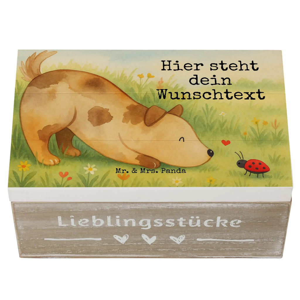 Personalisierte Holzkiste Hund Marienkäfer Design Schatzkiste mit Namen, Truhe mit Namen, Schatulle Personalisiert, Truhe Personalisiert, mit Namen, Kiste mit Namen, Schatulle mit Namen, Erinnerungsbox mit Namen, Aufbewahrungsbox Personalisiert, Kiste Personalisiert, Erinnerungskiste Personalisiert, Aufbewahrungsbox mit Namen, Holzkiste Personalisiert, Dekokiste Personalisiert, Holzkiste mit Namen, Schatzkiste Personalisiert, GEschenkdose personalisiert, Erinnerungsbox Personalisiert, Geschenkbox personalisiert, Dekokiste mit Namen, Erinnerungskiste, Hund, Hundemotiv, Haustier, Hunderasse, Tierliebhaber, Hundebesitzer, Sprüche, Marienkäfer, Hunde, Mischling, Mischlinghund, Hundespruch