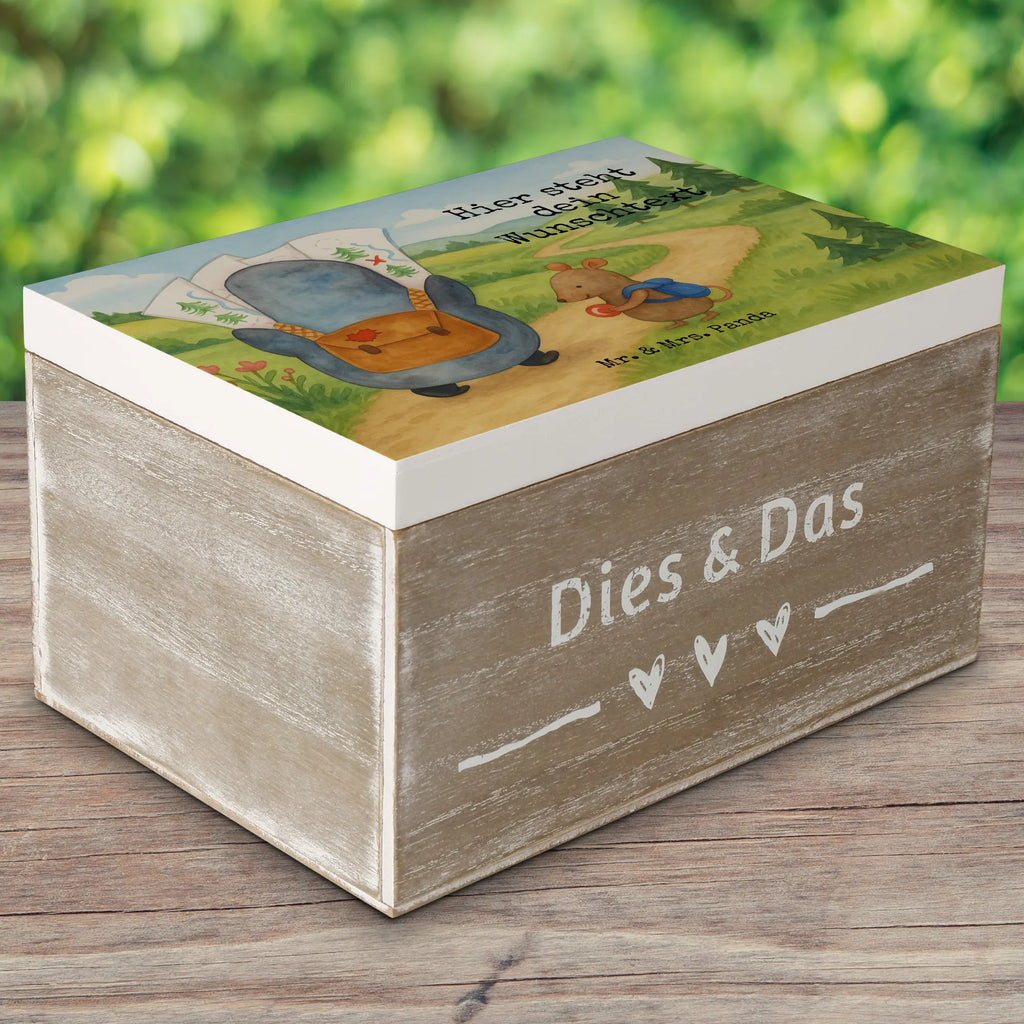 Personalisierte Holzkiste Pinguin & Maus Wanderer Design Erinnerungsbox Personalisiert, GEschenkdose personalisiert, Aufbewahrungsbox Personalisiert, Schatzkiste Personalisiert, Schatulle Personalisiert, Dekokiste Personalisiert, Geschenkbox personalisiert, Schatulle mit Namen, Truhe Personalisiert, Schatzkiste mit Namen, Erinnerungskiste Personalisiert, Holzkiste mit Namen, Kiste Personalisiert, Erinnerungsbox mit Namen, Aufbewahrungsbox mit Namen, Holzkiste Personalisiert, Kiste mit Namen, Dekokiste mit Namen, Erinnerungskiste, mit Namen, Truhe mit Namen, Pinguin, Abenteuer, Roadtrip, wandern, Ausflug, Wanderlust, Abenteurer, Pinguine