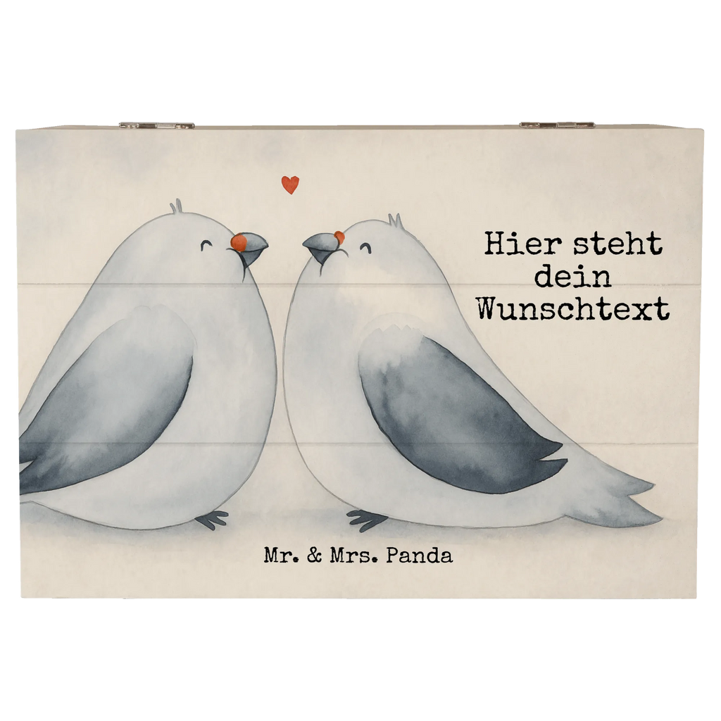 Personalisierte Holzkiste Tauben Liebe Design Geschenkbox personalisiert, Schatulle Personalisiert, Dekokiste Personalisiert, GEschenkdose personalisiert, Aufbewahrungsbox Personalisiert, Aufbewahrungsbox mit Namen, Schatzkiste mit Namen, Erinnerungsbox mit Namen, Erinnerungskiste, Truhe mit Namen, Holzkiste Personalisiert, Kiste Personalisiert, Erinnerungsbox Personalisiert, Erinnerungskiste Personalisiert, Schatzkiste Personalisiert, Truhe Personalisiert, mit Namen, Holzkiste mit Namen, Kiste mit Namen, Schatulle mit Namen, Dekokiste mit Namen, Hochzeit, Hochzeitsgeschenk, Ehe, Hochzeitsfeier, Trauung, Trauungsgeschenk, Hochzeitskarte, Verlobungsfeier, Verlobungsgeschenk, Hochzeitsgeschenkideen, Hochzeitsgeschenke für Brautpaar, Liebe, Turteltauben, Paargeschenk, Paar, Freundin, Freund, Turteltaube, Taube, Tauben