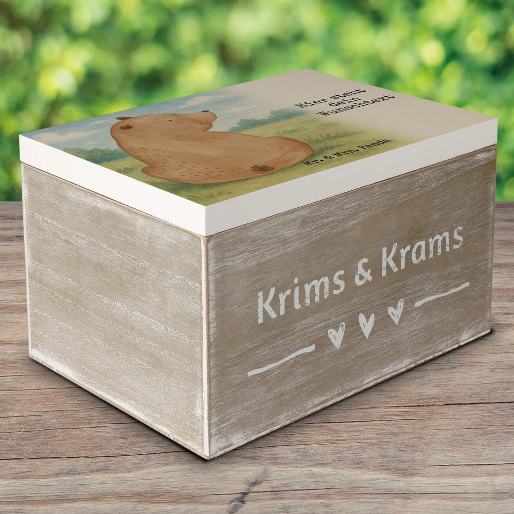 Personalised wooden chest bear shoulder look Design mit Namen, Erinnerungskiste Personalisiert, Schatulle mit Namen, Kiste Personalisiert, Erinnerungsbox mit Namen, Schatzkiste mit Namen, Truhe Personalisiert, Kiste mit Namen, GEschenkdose personalisiert, Holzkiste mit Namen, Truhe mit Namen, Erinnerungskiste, Schatzkiste Personalisiert, Erinnerungsbox Personalisiert, Geschenkbox personalisiert, Schatulle Personalisiert, Holzkiste Personalisiert, Aufbewahrungsbox mit Namen, Aufbewahrungsbox Personalisiert, Dekokiste Personalisiert, Dekokiste mit Namen, Bär, Teddy, Teddybär, Motivation, Selbstachtung, Weisheit, Bären, Bärenliebe, Weltansicht