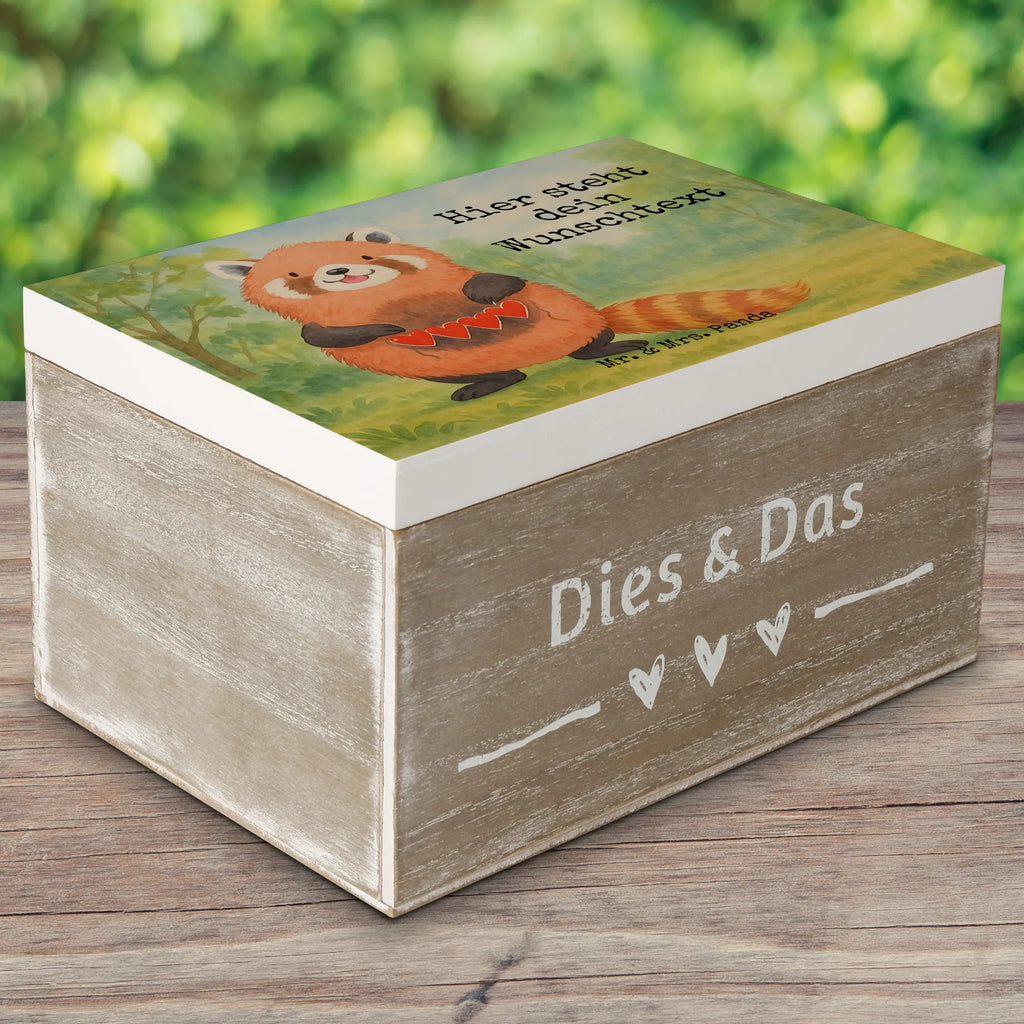 Personalised wooden chest red panda Design Dekokiste Personalisiert, Schatzkiste Personalisiert, Holzkiste mit Namen, Schatulle Personalisiert, mit Namen, Holzkiste Personalisiert, Erinnerungskiste, Schatzkiste mit Namen, Geschenkbox personalisiert, Erinnerungskiste Personalisiert, Erinnerungsbox Personalisiert, Aufbewahrungsbox Personalisiert, Truhe Personalisiert, Aufbewahrungsbox mit Namen, Schatulle mit Namen, Kiste Personalisiert, Erinnerungsbox mit Namen, Dekokiste mit Namen, Truhe mit Namen, Kiste mit Namen, GEschenkdose personalisiert, Tiermotive, Gute Laune, lustige Sprüche, Tiere, Rot, Herz, Liebe, Liebling, Panda, Lieblingsmensch