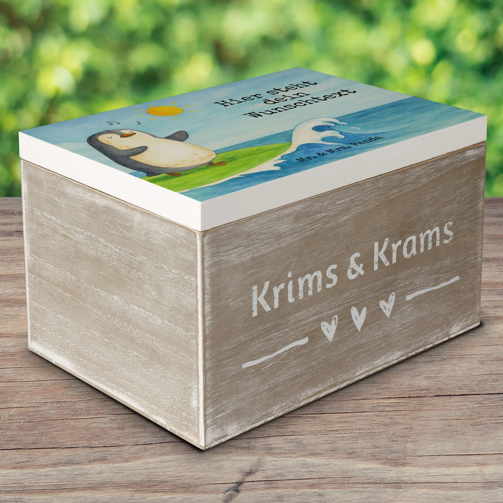 Personalisierte Holzkiste Pinguin Surfer Design Schatulle mit Namen, mit Namen, Schatzkiste mit Namen, Truhe Personalisiert, Erinnerungsbox Personalisiert, Geschenkbox personalisiert, Dekokiste Personalisiert, Erinnerungsbox mit Namen, GEschenkdose personalisiert, Erinnerungskiste Personalisiert, Truhe mit Namen, Kiste mit Namen, Dekokiste mit Namen, Schatulle Personalisiert, Holzkiste mit Namen, Aufbewahrungsbox Personalisiert, Schatzkiste Personalisiert, Erinnerungskiste, Holzkiste Personalisiert, Kiste Personalisiert, Aufbewahrungsbox mit Namen, Pinguin, Wellen, Pinguine, Portugal, Surfer, Wellen reiten, surfen, Urlaub, Hawaii