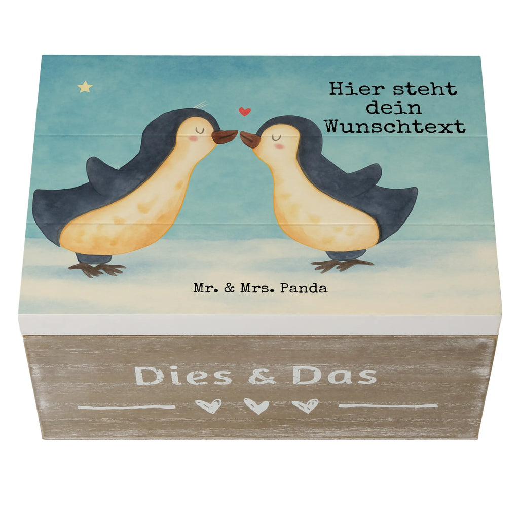 Personalisierte Holzkiste Pinguin Liebe Design Erinnerungskiste Personalisiert, Holzkiste Personalisiert, Aufbewahrungsbox Personalisiert, Schatzkiste Personalisiert, Truhe mit Namen, Dekokiste mit Namen, Erinnerungskiste, Dekokiste Personalisiert, Aufbewahrungsbox mit Namen, Schatzkiste mit Namen, Holzkiste mit Namen, Erinnerungsbox Personalisiert, Geschenkbox personalisiert, mit Namen, Schatulle Personalisiert, Kiste mit Namen, Kiste Personalisiert, Schatulle mit Namen, Erinnerungsbox mit Namen, Truhe Personalisiert, GEschenkdose personalisiert, Liebe, Partner, Freund, Freundin, Ehemann, Ehefrau, Heiraten, Verlobung, Heiratsantrag, Liebesgeschenk, Jahrestag, Hocheitstag, Geschenkidee, Love, Hochzeitstag, Paar, Gastgeschenk, Liebesspruch, Pinguin Paar, Geschenk Freund, Geschenk Hochzeitstag, Pinguinpaar, Pinguin, Verlobter, Pärchen. Liebespaar, Liebesbeweis, Verlobte, Pinguine, Pinguin Liebe, Geschenk Freundin, Hochzeit