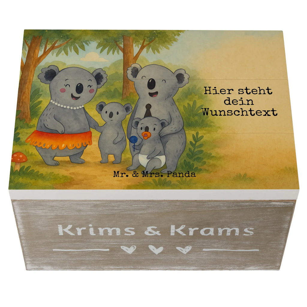 Personalised wooden chest Koala Family Design Erinnerungskiste Personalisiert, Geschenkbox personalisiert, Dekokiste Personalisiert, Truhe mit Namen, Holzkiste mit Namen, Kiste mit Namen, Aufbewahrungsbox mit Namen, Schatzkiste Personalisiert, Schatulle mit Namen, mit Namen, Erinnerungskiste, Aufbewahrungsbox Personalisiert, GEschenkdose personalisiert, Holzkiste Personalisiert, Kiste Personalisiert, Truhe Personalisiert, Erinnerungsbox Personalisiert, Dekokiste mit Namen, Schatzkiste mit Namen, Erinnerungsbox mit Namen, Schatulle Personalisiert, Familie, Vatertag, Muttertag, Bruder, Schwester, Mama, Papa, Oma, Opa, Familienleben, Koalas, Family, Geschwister, Koala, Kinder