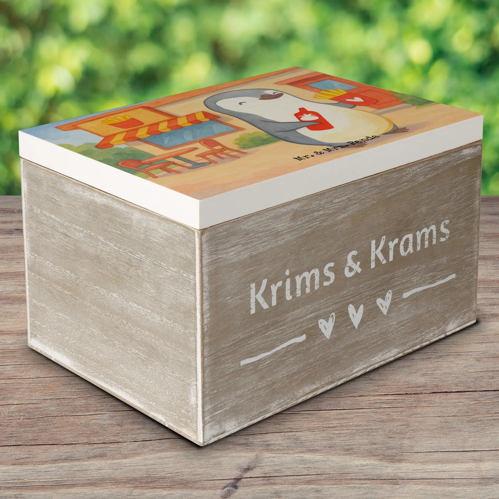 Holzkiste Pinguin Pommes Design Holzkiste, XXL, Truhe, Kiste, Aufbewahrungsbox, Schatzkiste, Dekokiste, Geschenkdose, Erinnerungsbox, Geschenkbox, Schatulle, Erinnerungskiste, Liebe, Partner, Freund, Freundin, Ehemann, Ehefrau, Heiraten, Verlobung, Heiratsantrag, Liebesgeschenk, Jahrestag, Hocheitstag, Valentinstag, Mitbringsel, Geschenk für Frauen, Liebesbeweis, für Ehemann, Geschenk für Freundin, für Männer, Hochzeitstag, Geschenk für Partner