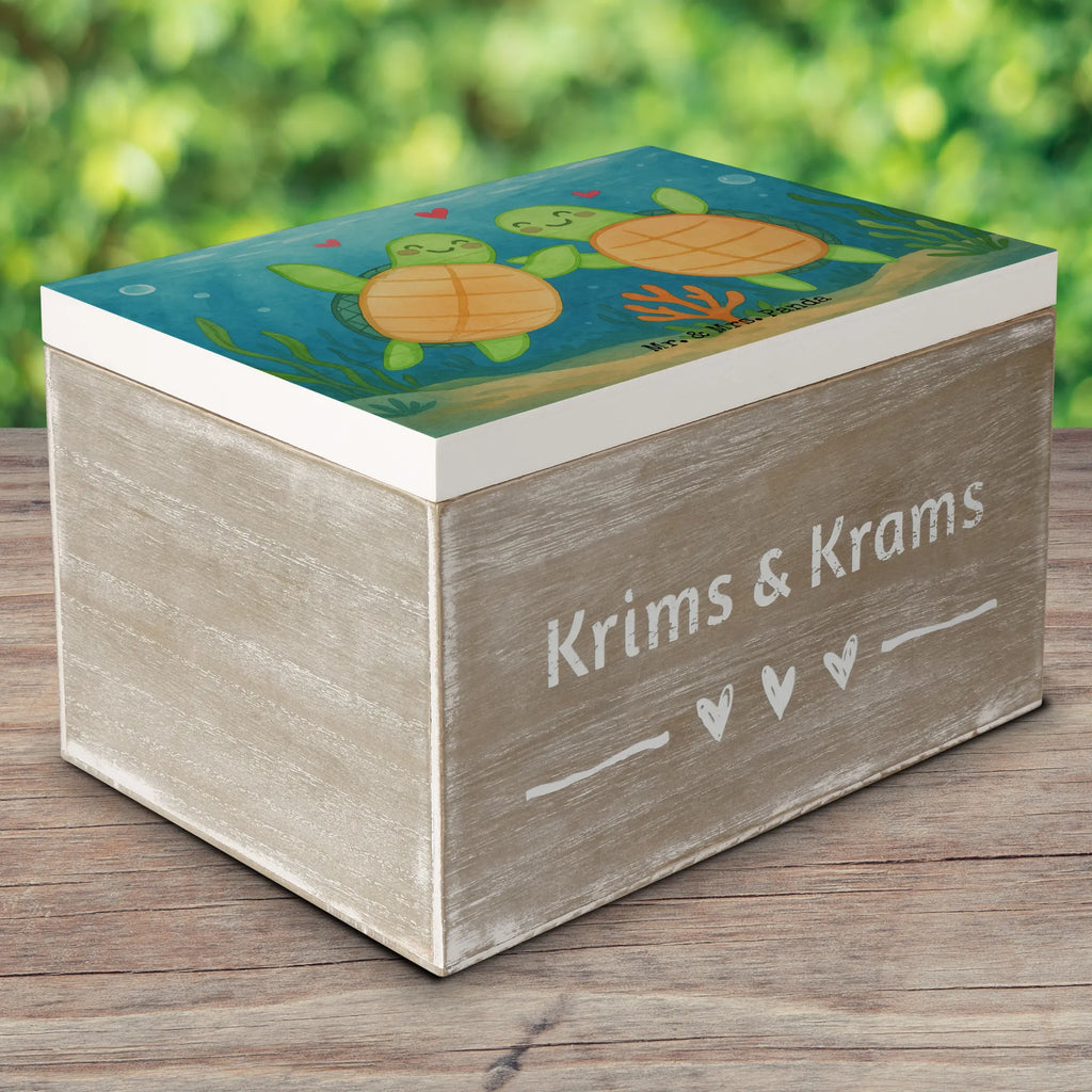 Wooden chest turtles Pair Design Aufbewahrungsbox, Holzkiste, Geschenkbox, Erinnerungsbox, Schatzkiste, Schatulle, XXL, Truhe, Dekokiste, Geschenkdose, Erinnerungskiste, Kiste, Liebe, Partner, Freund, Freundin, Ehemann, Ehefrau, Heiraten, Verlobung, Heiratsantrag, Liebesgeschenk, Jahrestag, Hocheitstag, Liebesbeweis, Valentinstag, für Männer, Geschenk für Freundin, Hochzeitstag, Mitbringsel, für Ehemann, Geschenk für Partner, Geschenk für Frauen