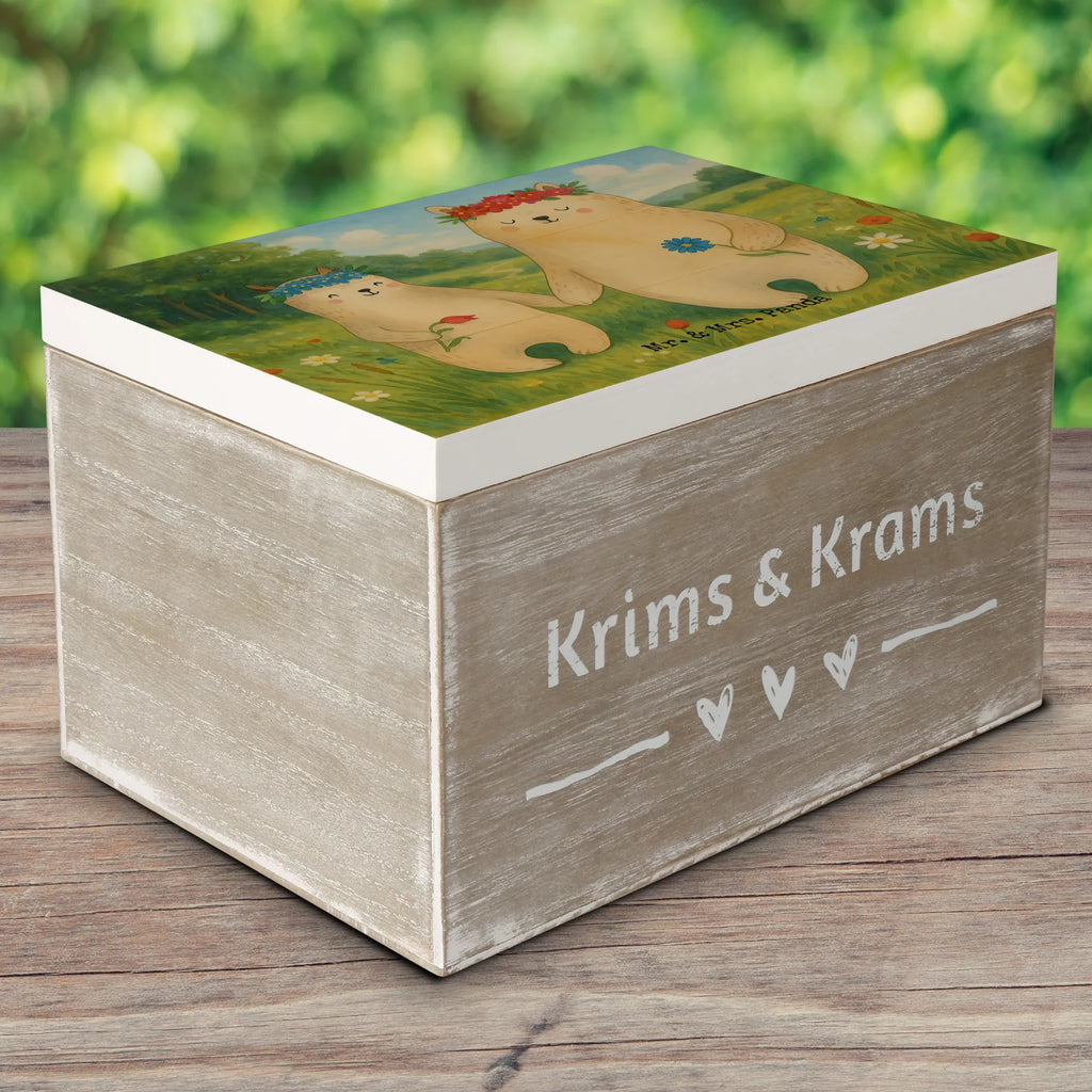 Holzkiste Bären mit Blumenkranz Design Aufbewahrungsbox, Schatzkiste, Schatulle, Geschenkbox, XXL, Holzkiste, Dekokiste, Erinnerungsbox, Erinnerungskiste, Kiste, Geschenkdose, Truhe, Familie, Vatertag, Muttertag, Bruder, Schwester, Mama, Papa, Oma, Opa, Mutter, Lieblingsmama, Lieblingsmensch, Vorbild, Geschenk Mama. Muttertag, weltbeste Mama, Family, Bären, beste Mutter, Tochter, Bär, Kinder, Töchter, Kind, Mami, Mutti