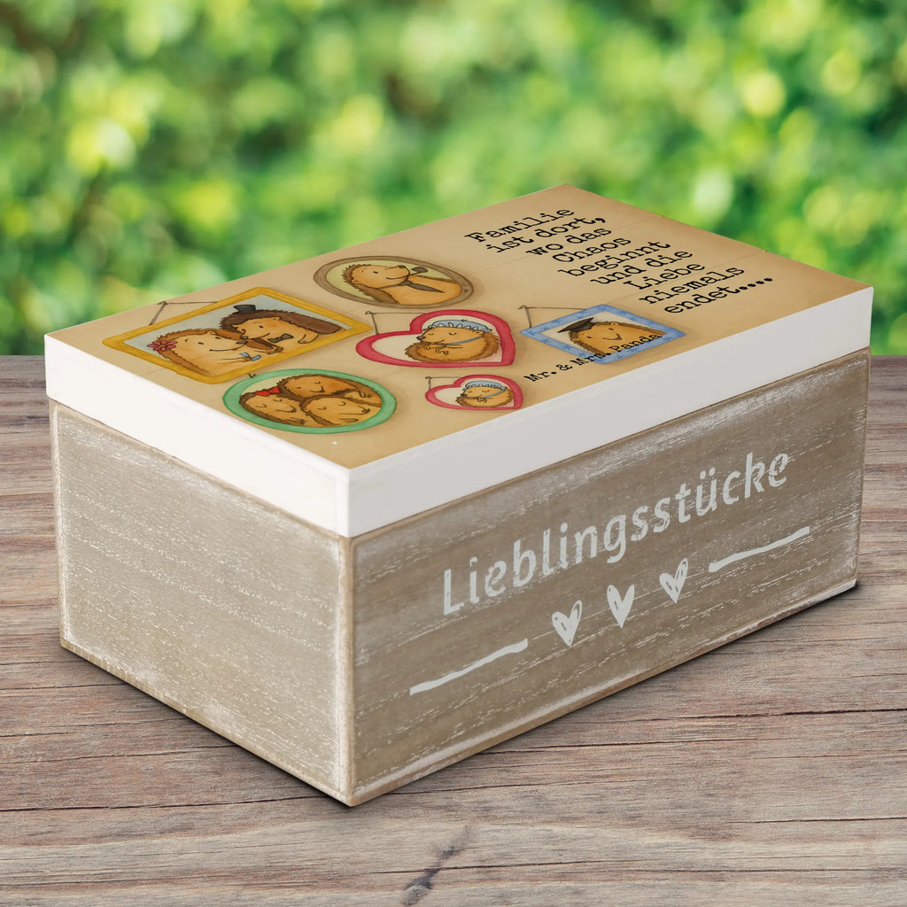 Holzkiste Igel Familie Design Holzkiste, Geschenkbox, Geschenkdose, Truhe, XXL, Schatulle, Dekokiste, Kiste, Erinnerungsbox, Schatzkiste, Erinnerungskiste, Aufbewahrungsbox, Familie, Vatertag, Muttertag, Bruder, Schwester, Mama, Papa, Oma, Opa, Liebe, Bilder, Zusammenhalt, Igel, Glück
