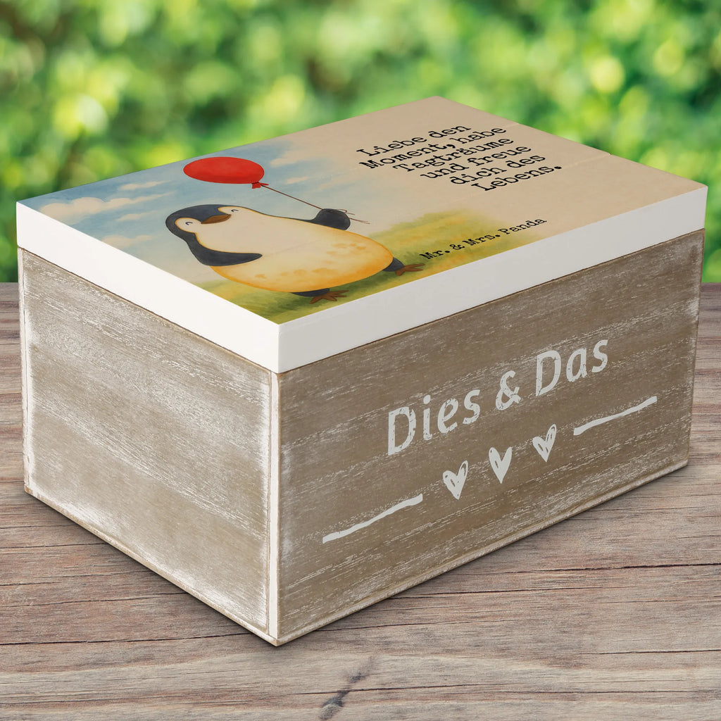 Skrzynia drewniana pingwin balon Design Truhe, Holzkiste, Aufbewahrungsbox, Kiste, Dekokiste, Erinnerungsbox, Geschenkbox, Schatzkiste, Erinnerungskiste, XXL, Geschenkdose, Schatulle, Pinguin, Geschenkidee, beste Freundin, Tagträume, Pinguine, Neustart, Lebenslust, neues Leben, Luftballon, Motivation, Liebe, Glück, Geschenk Freundin