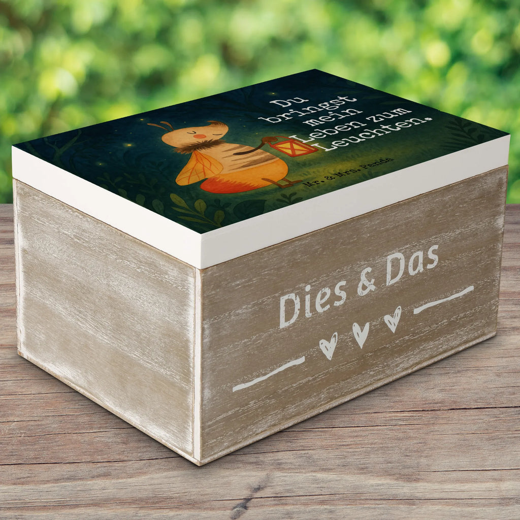 Holzkiste Glühwürmchen Design Dekokiste, Truhe, Aufbewahrungsbox, XXL, Geschenkbox, Geschenkdose, Erinnerungskiste, Erinnerungsbox, Kiste, Schatulle, Schatzkiste, Holzkiste, Tiermotive, Gute Laune, lustige Sprüche, Tiere, Verlobung, Liebe, Heiratsantrag, magisch, Jahrestag, Liebesspruch, Lieblingsmensch, Liebesbeweis, Glühwurm, Leuchten, Falter, Glühwürmchen