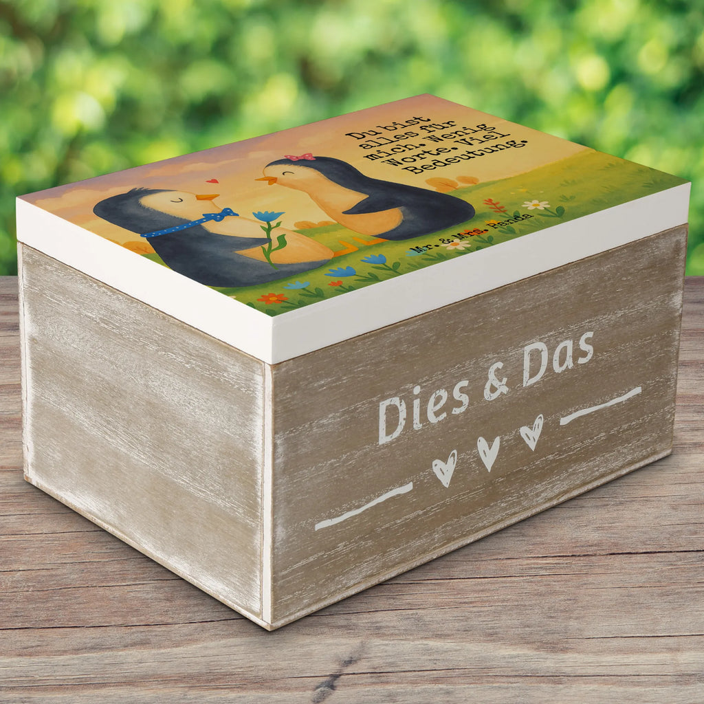 Skrzynia drewniana Pingwin para Design Geschenkdose, Truhe, Geschenkbox, XXL, Dekokiste, Schatulle, Schatzkiste, Aufbewahrungsbox, Kiste, Holzkiste, Erinnerungskiste, Erinnerungsbox, Pinguin, große Liebe, Liebesbeweis, Liebe, Hochzeitstag, Traumpaar, Hochzeit, Liebesgeschenk, Liebespaar, Hochzeitsgeschenk, Pinguine, Jahrestag, Verlobung