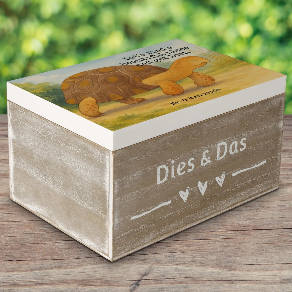 Holzkiste Schildkröte Marschieren Design Truhe, Schatulle, Geschenkdose, Schatzkiste, Dekokiste, Kiste, Erinnerungskiste, Aufbewahrungsbox, Geschenkbox, XXL, Erinnerungsbox, Holzkiste, Meerestiere, Meer, Urlaub, Schildkröten, get lost, Lieblingsmensch, Inspiration, Neustart, Motivation, Abenteuer, Reiselust, Schildkröte