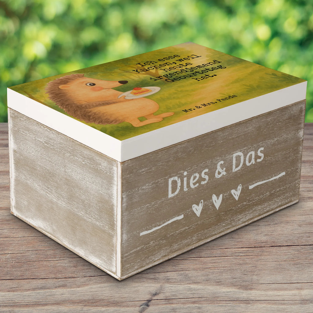 Holzkiste Igel Kuchenstück Design Truhe, Schatulle, Geschenkbox, Geschenkdose, Holzkiste, Erinnerungskiste, Aufbewahrungsbox, Schatzkiste, Kiste, XXL, Erinnerungsbox, Dekokiste, Tiermotive, Gute Laune, lustige Sprüche, Tiere, Torte, Igel, Kuchen, Geburtstagskuchen, Essen Spruch, Backen Geschenk, Kuchen backen, Einladung Party