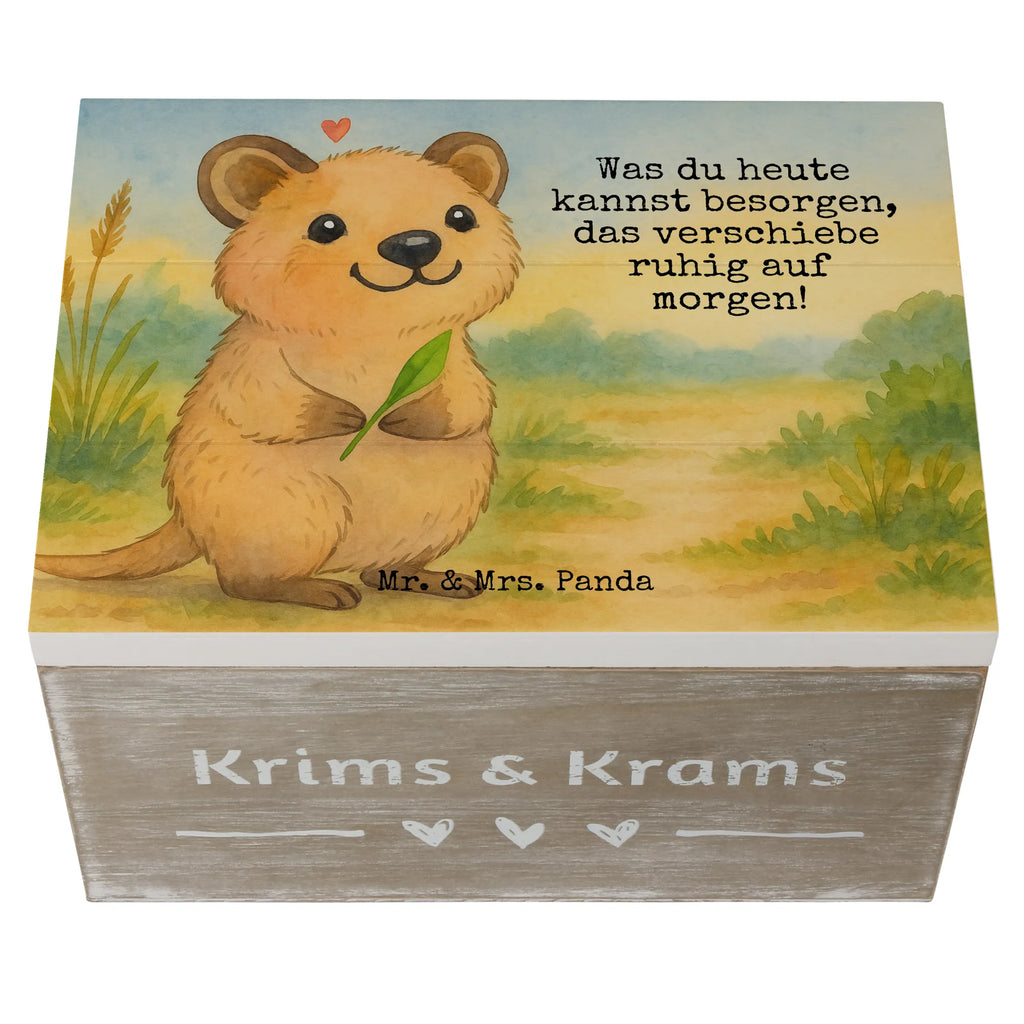 Wooden chest Quokka Happy Design XXL, Truhe, Kiste, Holzkiste, Erinnerungsbox, Dekokiste, Aufbewahrungsbox, Erinnerungskiste, Geschenkbox, Geschenkdose, Schatzkiste, Schatulle, Tiermotive, Gute Laune, lustige Sprüche, Tiere, Dinge erledigen, Lustiger Spruch, Quokka, Niedliches Tier, Verschieben, Aufschieberitis