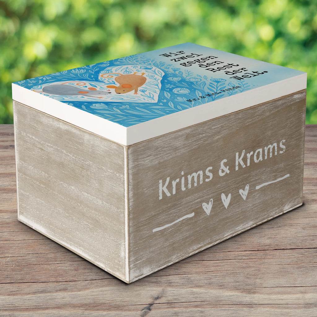 Wooden chest Mice heart Design Truhe, Geschenkbox, Schatzkiste, Erinnerungskiste, Schatulle, Aufbewahrungsbox, Holzkiste, XXL, Geschenkdose, Erinnerungsbox, Kiste, Dekokiste, Liebe, Partner, Freund, Freundin, Ehemann, Ehefrau, Heiraten, Verlobung, Heiratsantrag, Liebesgeschenk, Jahrestag, Hocheitstag, Liebesbeweis, Love, Geschenk für zwei, Liebesbotschaft, Maus, Lieblingsmensch, Hochzeit, Mäuse, Gemeinsamkeit