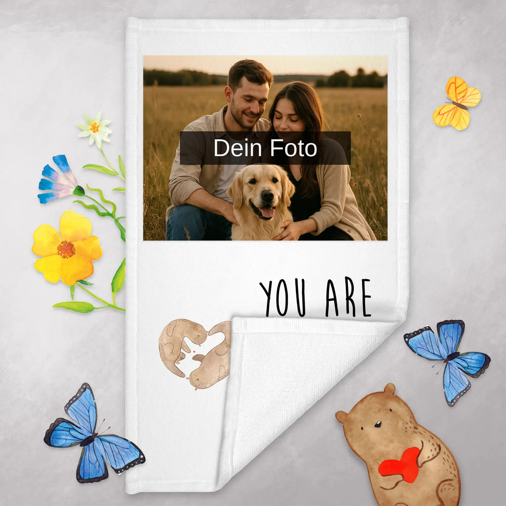 Personalisiertes Foto Gästehandtuch Otter Herz Gästehandtuch 30x50 Mit Bild, Gästehandtuch Weiß Mit Foto, Gästehandtuch Pflegeleicht Mit Foto, Gästehandtuch Klassisch Mit Bild, Handtuch Für Gäste-WC Mit Foto, Gästehandtuch Mit Foto, Gästehandtuch Ökologisch Mit Foto, Gästehandtuch Modern Mit Foto, Gästehandtuch Baumwolle Mit Foto, Gästehandtuch Mit Bordüre Und Bild, Handtuch Für Toilette Mit Bild, Gästehandtuch Strapazierfähig Mit Foto, Gästehandtuch Waschbar Mit Bild, Gästehandtuch Saugfähig Mit Foto, Gäste-Tuch Mit Eigenem Foto, Personalisiertes Gästehandtuch Mit Foto, Handtuch Gästezimmer Mit Foto, Waschhandtuch Mit Foto, Gästehandtuch Bio Baumwolle Mit Bild, Gästehandtuch Beige Mit Foto, Gästehandtuch Weich Mit Bild, Gästehandtuch Bad Mit Foto, Gästehandtuch Mit Muster Und Foto, Gästehandtuch Set Mit Foto, Gästehandtuch Grau Mit Bild, Gästehandtuch Bunt Mit Foto, Gästehandtuch Schnell Trocknend Mit Bild, Gästehandtuch Badezimmer Mit Bild, Gästehandtuch Für Hotels Mit Foto, Handtuch Gästeformat Mit Foto, Handtuch Für Gäste Mit Foto, Gästehandtuch Schwarz Mit Foto, Kleines Handtuch Mit Foto, Gästehandtücher Mit Bild, Gästehandtuch Hochwertig Mit Foto, Gästehandtuch Nachhaltig Mit Bild, Handtuch Klein Mit Bild, Otter, Fischotter, Seeotter, Hochzeitstag, gemeinsames Leben, Liebesbeweis, Love you, Herz, Jahrestag, Bessere Hälfte, Liebesgeschenk, Verlobung, Liebe