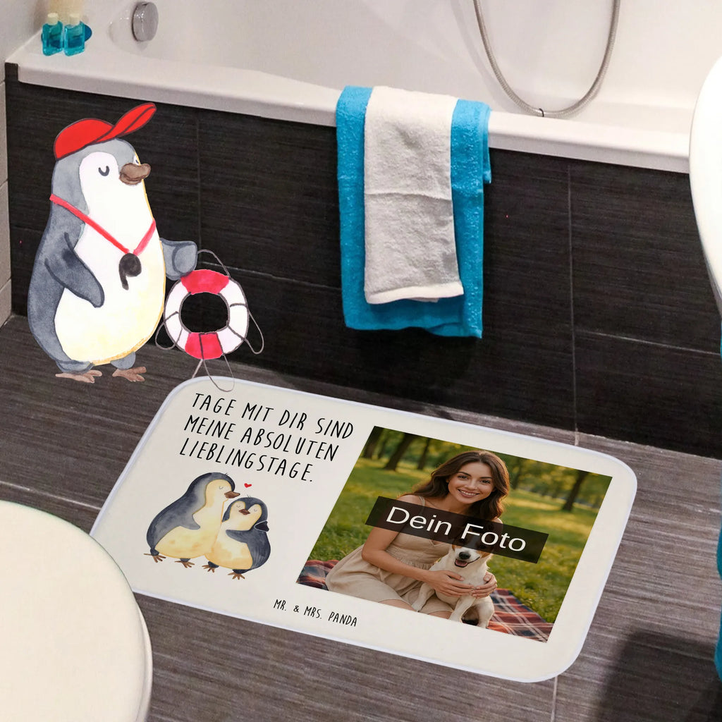 Personalisierte Foto Badematte Pinguin umarmen Werbegeschenk Mit Foto, Personaliserter Badvorleger Mit Foto, Badmatte Waschbar Mit Foto, Runder Badvorleger Mit Foto, Gäste-WC Badvorleger Mit Foto, Rechteckiger Badvorleger Mit Bild, Teppich Fürs Bad Mit Eigenem Bild, Duschvorleger Mit Foto, Badvorleger Selbst Gestalten Mit Foto, Badvorleger Baumwolle Mit Bild, Badematte selber gestalten, Werbegeschenk Mit Logo, Badvorleger Klein Mit Bild, Badläufer Mit Bild, Badezimmermatte Mit Foto, Schwarzer Badvorleger Mit Bild, Badematte Mit Foto, Badvorleger Mit Fotodruck, Vintage Badvorleger Mit Foto, Weicher Badvorleger Mit Bild, Klassischer Badvorleger Mit Foto, Badvorleger Mit Eigenem Motiv, Saugfähiger Badvorleger Mit Foto, Gemusterter Badvorleger Mit Bild, Badteppich Mit Bild, Design Badvorleger Mit Eigenem Foto, Badezimmer Matte Mit Foto, Badematten Set Mit Foto, Waschbarer Badvorleger Mit Foto, Badezimmerteppich Mit Foto, Weißer Badvorleger Mit Foto, Badematte Rutschfest Mit Foto, Badvorleger Groß Mit Foto, Badgarnitur Mit Foto, Badvorleger Mit Foto, Firmengeschenk Mit Eigenem Logo, Bad Fußmatte Mit Bild, Foto Badvorleger Für Dusche, Moderner Badvorleger Mit Bild, Badvorleger Mit Eigenem Foto, Badvorleger Für Badewanne Mit Bild, Rutschfester Badvorleger Mit Foto, Badvorleger Mikrofaser Mit Foto, Badvorleger Mit Bild, Badematte mit Foto, Badvorleger Mit Wunschbild, Pinguin, Jahrestag, Hochzeitstag, Hochzeitsgeschenk, Hochzeit, Verlobung, Liebespaar, Liebesbeweis, Liebe, Liebesgeschenk