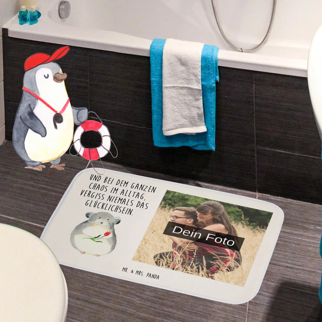 Personalisierte Foto Badematte Chinchilla Blume Werbegeschenk Mit Logo, Badgarnitur Mit Foto, Badvorleger Mit Wunschbild, Vintage Badvorleger Mit Foto, Werbegeschenk Mit Foto, Rechteckiger Badvorleger Mit Bild, Gäste-WC Badvorleger Mit Foto, Badvorleger Mit Bild, Badvorleger Klein Mit Bild, Foto Badvorleger Für Dusche, Badvorleger Für Badewanne Mit Bild, Badvorleger Mikrofaser Mit Foto, Weißer Badvorleger Mit Foto, Klassischer Badvorleger Mit Foto, Badematte selber gestalten, Badvorleger Mit Eigenem Motiv, Gemusterter Badvorleger Mit Bild, Teppich Fürs Bad Mit Eigenem Bild, Bad Fußmatte Mit Bild, Badvorleger Mit Fotodruck, Badematte Mit Foto, Badvorleger Mit Eigenem Foto, Moderner Badvorleger Mit Bild, Weicher Badvorleger Mit Bild, Firmengeschenk Mit Eigenem Logo, Badvorleger Selbst Gestalten Mit Foto, Badematte mit Foto, Waschbarer Badvorleger Mit Foto, Badläufer Mit Bild, Saugfähiger Badvorleger Mit Foto, Badezimmermatte Mit Foto, Badvorleger Groß Mit Foto, Schwarzer Badvorleger Mit Bild, Badematten Set Mit Foto, Rutschfester Badvorleger Mit Foto, Badmatte Waschbar Mit Foto, Design Badvorleger Mit Eigenem Foto, Badezimmer Matte Mit Foto, Duschvorleger Mit Foto, Badvorleger Baumwolle Mit Bild, Badteppich Mit Bild, Runder Badvorleger Mit Foto, Personaliserter Badvorleger Mit Foto, Badezimmerteppich Mit Foto, Badematte Rutschfest Mit Foto, Badvorleger Mit Foto, Tiermotive, Gute Laune, lustige Sprüche, Tiere, Liebeskummer, Kummer, Chaos, traurig sein, Glücklichsein, Depressionen, Büroalltag, Chinchillas, Büro, Chinchilla
