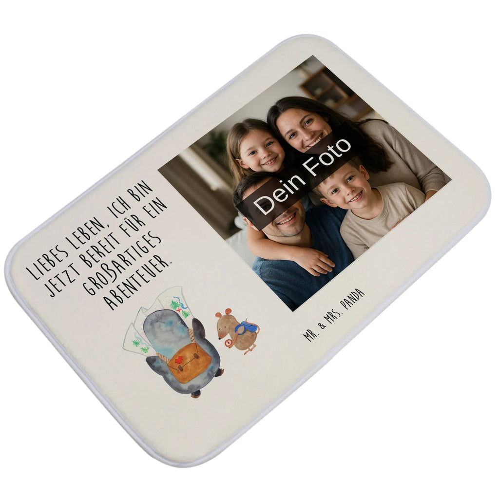 Personalisierte Foto Badematte Pinguin & Maus Wanderer Schwarzer Badvorleger Mit Bild, Badezimmerteppich Mit Foto, Badvorleger Baumwolle Mit Bild, Personaliserter Badvorleger Mit Foto, Weicher Badvorleger Mit Bild, Badvorleger Mit Foto, Badmatte Waschbar Mit Foto, Badematte Rutschfest Mit Foto, Badläufer Mit Bild, Rechteckiger Badvorleger Mit Bild, Firmengeschenk Mit Eigenem Logo, Badematte mit Foto, Saugfähiger Badvorleger Mit Foto, Waschbarer Badvorleger Mit Foto, Badematte Mit Foto, Badvorleger Mit Eigenem Foto, Vintage Badvorleger Mit Foto, Gemusterter Badvorleger Mit Bild, Design Badvorleger Mit Eigenem Foto, Badvorleger Selbst Gestalten Mit Foto, Badvorleger Groß Mit Foto, Duschvorleger Mit Foto, Badteppich Mit Bild, Badvorleger Mikrofaser Mit Foto, Badvorleger Mit Fotodruck, Weißer Badvorleger Mit Foto, Runder Badvorleger Mit Foto, Gäste-WC Badvorleger Mit Foto, Werbegeschenk Mit Logo, Badematte selber gestalten, Teppich Fürs Bad Mit Eigenem Bild, Moderner Badvorleger Mit Bild, Badvorleger Mit Bild, Badezimmermatte Mit Foto, Badvorleger Mit Eigenem Motiv, Rutschfester Badvorleger Mit Foto, Badvorleger Klein Mit Bild, Badvorleger Mit Wunschbild, Werbegeschenk Mit Foto, Badgarnitur Mit Foto, Foto Badvorleger Für Dusche, Badvorleger Für Badewanne Mit Bild, Badezimmer Matte Mit Foto, Badematten Set Mit Foto, Klassischer Badvorleger Mit Foto, Bad Fußmatte Mit Bild, Pinguin, Abenteuer, Ausflug, Abenteurer, wandern, Pinguine, Roadtrip, Wanderlust