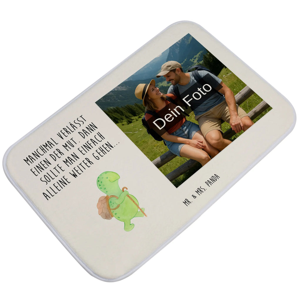Personalisierte Foto Badematte Schildkröte Wanderer Badematte mit Foto, Badvorleger Baumwolle Mit Bild, Weicher Badvorleger Mit Bild, Waschbarer Badvorleger Mit Foto, Badvorleger Groß Mit Foto, Badezimmerteppich Mit Foto, Badvorleger Mit Fotodruck, Badvorleger Mit Eigenem Motiv, Personaliserter Badvorleger Mit Foto, Badematte selber gestalten, Foto Badvorleger Für Dusche, Weißer Badvorleger Mit Foto, Klassischer Badvorleger Mit Foto, Badematten Set Mit Foto, Badvorleger Mit Foto, Firmengeschenk Mit Eigenem Logo, Gäste-WC Badvorleger Mit Foto, Badezimmermatte Mit Foto, Badvorleger Mit Wunschbild, Badgarnitur Mit Foto, Moderner Badvorleger Mit Bild, Badvorleger Mikrofaser Mit Foto, Badvorleger Mit Bild, Runder Badvorleger Mit Foto, Gemusterter Badvorleger Mit Bild, Duschvorleger Mit Foto, Badmatte Waschbar Mit Foto, Badteppich Mit Bild, Werbegeschenk Mit Logo, Rechteckiger Badvorleger Mit Bild, Badematte Rutschfest Mit Foto, Badvorleger Für Badewanne Mit Bild, Rutschfester Badvorleger Mit Foto, Teppich Fürs Bad Mit Eigenem Bild, Saugfähiger Badvorleger Mit Foto, Badvorleger Klein Mit Bild, Bad Fußmatte Mit Bild, Badläufer Mit Bild, Vintage Badvorleger Mit Foto, Badvorleger Selbst Gestalten Mit Foto, Design Badvorleger Mit Eigenem Foto, Badezimmer Matte Mit Foto, Werbegeschenk Mit Foto, Badvorleger Mit Eigenem Foto, Schwarzer Badvorleger Mit Bild, Badematte Mit Foto, Schildkröte, Motivationsspruch, Schildkröten, Motivation, Neuanfang, Motivationssprüche