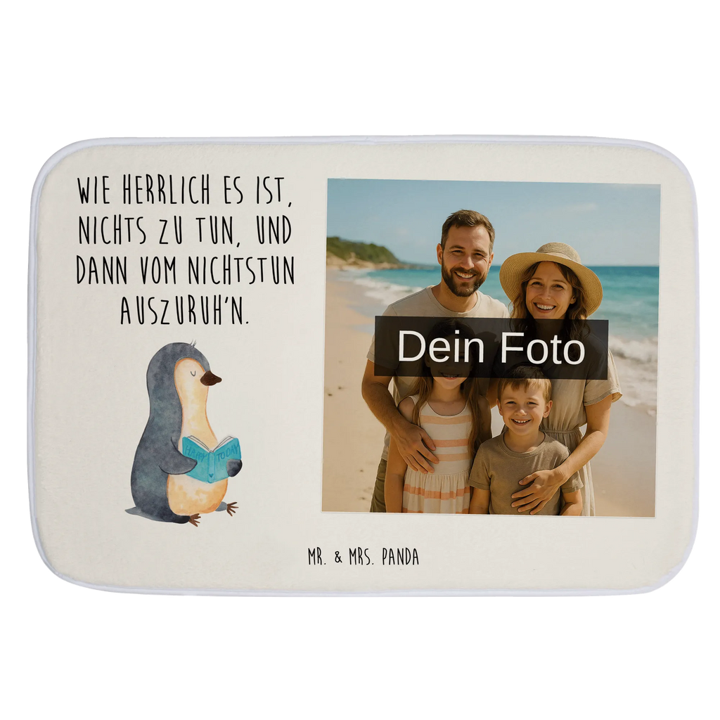 Personalisierte Foto Badematte Pinguin Buch Badematte Mit Foto, Badvorleger Mit Fotodruck, Bad Fußmatte Mit Bild, Badezimmer Matte Mit Foto, Firmengeschenk Mit Eigenem Logo, Badvorleger Mit Eigenem Foto, Klassischer Badvorleger Mit Foto, Badvorleger Für Badewanne Mit Bild, Weicher Badvorleger Mit Bild, Design Badvorleger Mit Eigenem Foto, Badgarnitur Mit Foto, Badezimmerteppich Mit Foto, Gäste-WC Badvorleger Mit Foto, Vintage Badvorleger Mit Foto, Badvorleger Baumwolle Mit Bild, Badvorleger Selbst Gestalten Mit Foto, Teppich Fürs Bad Mit Eigenem Bild, Badläufer Mit Bild, Foto Badvorleger Für Dusche, Badematte mit Foto, Badvorleger Groß Mit Foto, Badvorleger Mit Eigenem Motiv, Badvorleger Mit Foto, Werbegeschenk Mit Foto, Moderner Badvorleger Mit Bild, Badvorleger Mit Wunschbild, Badezimmermatte Mit Foto, Weißer Badvorleger Mit Foto, Rechteckiger Badvorleger Mit Bild, Waschbarer Badvorleger Mit Foto, Duschvorleger Mit Foto, Rutschfester Badvorleger Mit Foto, Badvorleger Mit Bild, Badematte Rutschfest Mit Foto, Personaliserter Badvorleger Mit Foto, Runder Badvorleger Mit Foto, Werbegeschenk Mit Logo, Badvorleger Klein Mit Bild, Badematten Set Mit Foto, Badvorleger Mikrofaser Mit Foto, Saugfähiger Badvorleger Mit Foto, Schwarzer Badvorleger Mit Bild, Badteppich Mit Bild, Gemusterter Badvorleger Mit Bild, Badematte selber gestalten, Badmatte Waschbar Mit Foto, Pinguin, Lesen, Bücherwurm, Urlaub, Nichtstun, Buch, Faulenzen, Pinguine, Ferien, Freizeit