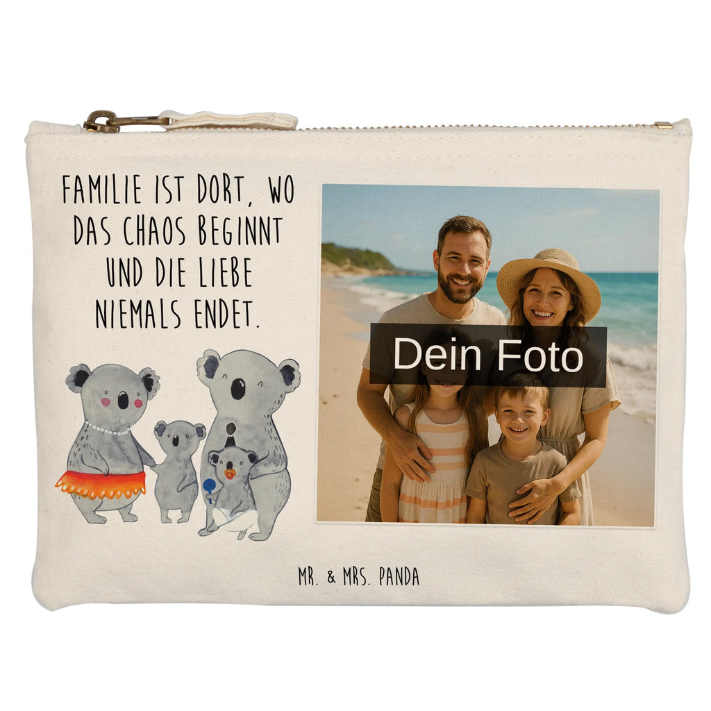 Personalisierte Foto Schminktasche Koala Familie Schminktasche Geschenk Mit Foto, Schminktasche Mit Reißverschluss Und Foto, Schminktasche Reise Mit Foto, Kosmetiktasche Organizer Mit Foto, Reise-Kosmetiktasche Mit Eigenem Motiv, Schminktasche Tiermotiv Mit Eigenem Bild, Schminktasche Mit Wunschfoto, Schminktasche Leder Mit Fotodruck, Personalisierte Schminktasche Mit Foto, Schminktasche Mit Fächern Und Bild, Kosmetiktasche Zum Mitnehmen Mit Bild, Schminktasche Für Mädchen Mit Foto, Kosmetiktasche Damen Mit Bild, Schminktasche Mit Muster Und Foto, Schminktasche Blumen Mit Foto, Stiftetasche Mit Eigenem Foto, Stifteaufbewahrung Mit Bild, Kosmetiktasche Mit Foto, Schminktasche Nachhaltig Mit Bild, Make-Up Tasche Mit Foto, Schminktasche Mit Foto, Schminktasche Für Teenager Mit Bild, Schminktasche Klein Mit Foto, Schminktäschchen Mit Bild, Aufbewahrung Für Schminke Mit Foto, Schminktasche Für Unterwegs Mit Foto, Schminktasche Mit Eigenem Bild, Kulturbeutel Damen Mit Foto, Kosmetiktasche Für Handtasche Mit Foto, Schminktasche Groß Mit Bild, Schminktasche Zum Aufhängen Mit Bild, Schminktasche Stoff Mit Eigenem Foto, Schminkbeutel Mit Fotodruck, Familie, Vatertag, Muttertag, Bruder, Schwester, Mama, Papa, Oma, Opa, Kinder, Koala, Koalas, Geschwister, Familienleben, Family