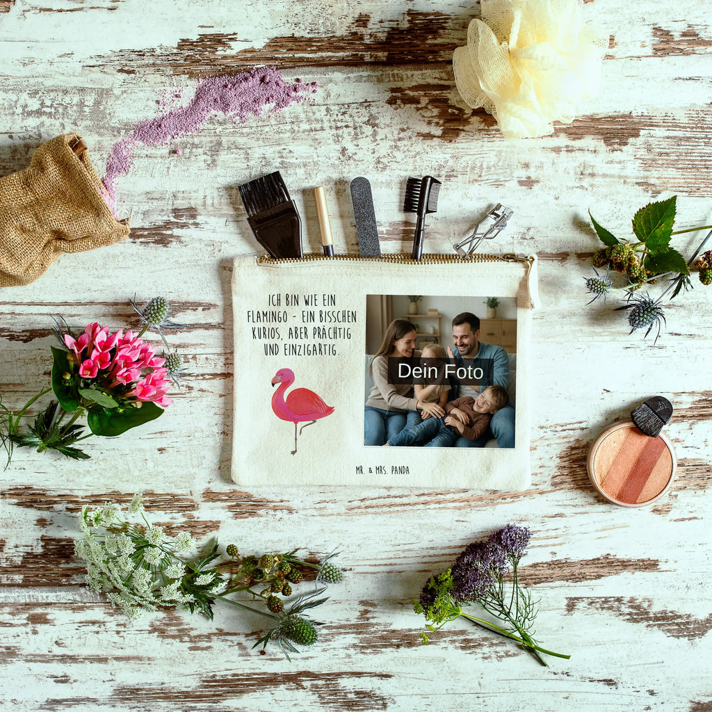 Personalisierte Foto Schminktasche Flamingo Classic Schminktasche Stoff Mit Eigenem Foto, Schminkbeutel Mit Fotodruck, Schminktasche Mit Muster Und Foto, Schminktasche Geschenk Mit Foto, Schminktasche Zum Aufhängen Mit Bild, Schminktasche Groß Mit Bild, Schminktasche Reise Mit Foto, Schminktasche Für Teenager Mit Bild, Make-Up Tasche Mit Foto, Schminktasche Für Unterwegs Mit Foto, Stiftetasche Mit Eigenem Foto, Kosmetiktasche Damen Mit Bild, Reise-Kosmetiktasche Mit Eigenem Motiv, Schminktäschchen Mit Bild, Schminktasche Tiermotiv Mit Eigenem Bild, Schminktasche Blumen Mit Foto, Kosmetiktasche Für Handtasche Mit Foto, Kulturbeutel Damen Mit Foto, Schminktasche Mit Fächern Und Bild, Stifteaufbewahrung Mit Bild, Schminktasche Leder Mit Fotodruck, Schminktasche Mit Foto, Schminktasche Mit Eigenem Bild, Kosmetiktasche Mit Foto, Schminktasche Mit Reißverschluss Und Foto, Schminktasche Nachhaltig Mit Bild, Kosmetiktasche Zum Mitnehmen Mit Bild, Aufbewahrung Für Schminke Mit Foto, Schminktasche Mit Wunschfoto, Kosmetiktasche Organizer Mit Foto, Schminktasche Für Mädchen Mit Foto, Personalisierte Schminktasche Mit Foto, Schminktasche Klein Mit Foto, Flamingo, Außenseiter, Selbstliebe, für mich, Tochter, Stolz, Geschwister, Spruch, Freundin, Einzigartig, Freundinnen, Sohn, ich