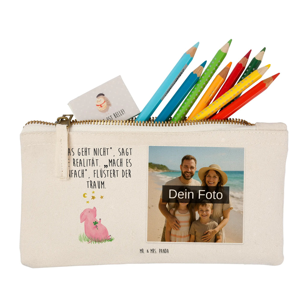 Personalisierte Foto Schminktasche Schwein Glück Schminktasche Geschenk Mit Foto, Schminktasche Mit Wunschfoto, Schminktasche Tiermotiv Mit Eigenem Bild, Stifteaufbewahrung Mit Bild, Reise-Kosmetiktasche Mit Eigenem Motiv, Schminktasche Für Teenager Mit Bild, Kosmetiktasche Zum Mitnehmen Mit Bild, Schminktasche Mit Muster Und Foto, Kosmetiktasche Für Handtasche Mit Foto, Schminktasche Reise Mit Foto, Aufbewahrung Für Schminke Mit Foto, Schminktasche Mit Eigenem Bild, Schminktasche Mit Fächern Und Bild, Schminktasche Groß Mit Bild, Kosmetiktasche Damen Mit Bild, Kosmetiktasche Organizer Mit Foto, Schminktasche Klein Mit Foto, Schminktasche Mit Foto, Stiftetasche Mit Eigenem Foto, Schminktasche Blumen Mit Foto, Schminktasche Für Unterwegs Mit Foto, Kosmetiktasche Mit Foto, Schminkbeutel Mit Fotodruck, Make-Up Tasche Mit Foto, Schminktasche Für Mädchen Mit Foto, Schminktasche Mit Reißverschluss Und Foto, Schminktasche Leder Mit Fotodruck, Schminktasche Zum Aufhängen Mit Bild, Schminktasche Stoff Mit Eigenem Foto, Schminktäschchen Mit Bild, Schminktasche Nachhaltig Mit Bild, Personalisierte Schminktasche Mit Foto, Kulturbeutel Damen Mit Foto, Tiermotive, Gute Laune, lustige Sprüche, Tiere, Motivation, Ziele, Sterne, Träume, Glücksbringer, Schwein, Sernchen, Glücksschwein. Glück, Schweinchen