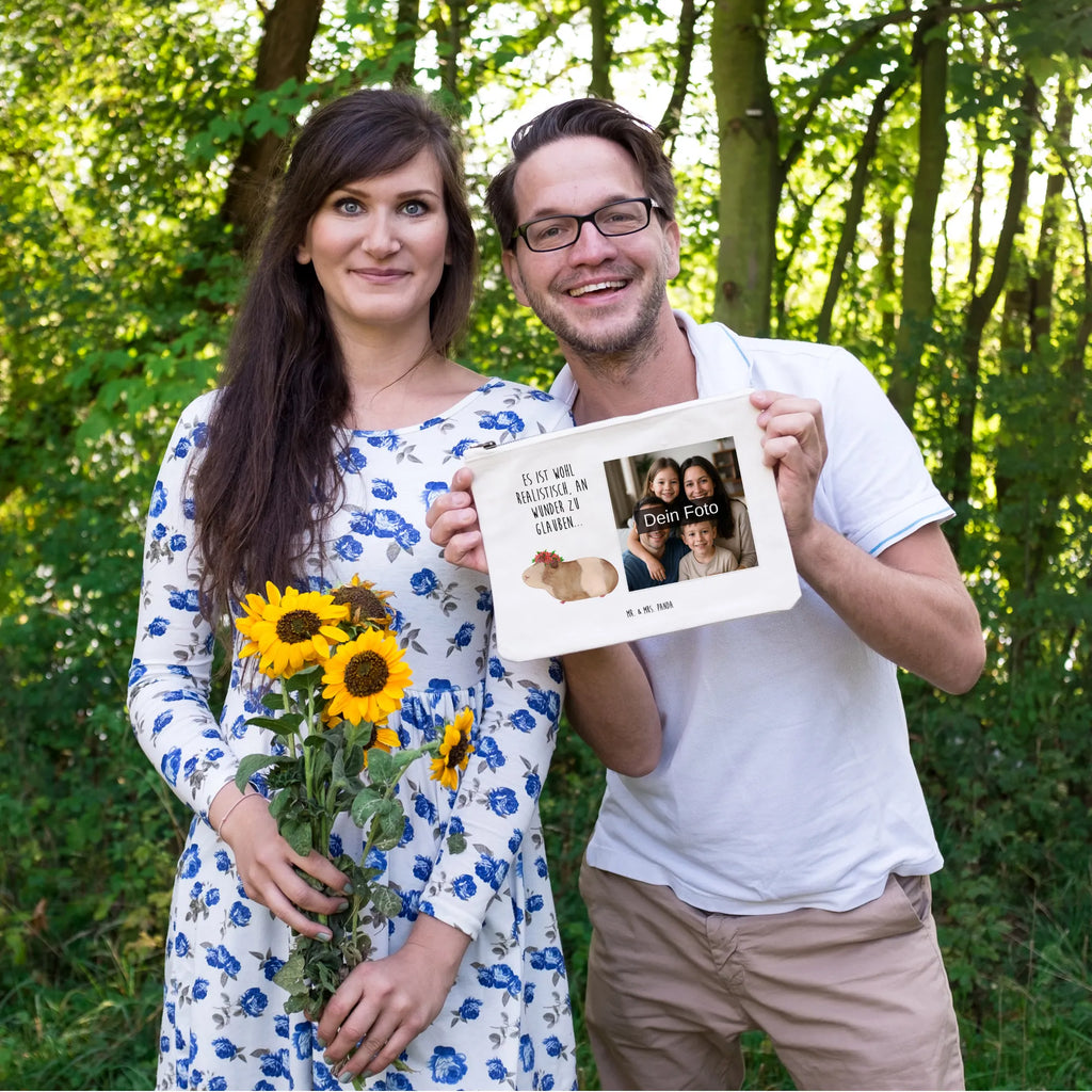 Personalisierte Foto Schminktasche Meerschweinchen Weisheit Schminktasche Mit Muster Und Foto, Schminktasche Stoff Mit Eigenem Foto, Schminktasche Groß Mit Bild, Stiftetasche Mit Eigenem Foto, Personalisierte Schminktasche Mit Foto, Schminktasche Tiermotiv Mit Eigenem Bild, Aufbewahrung Für Schminke Mit Foto, Kosmetiktasche Für Handtasche Mit Foto, Kulturbeutel Damen Mit Foto, Schminkbeutel Mit Fotodruck, Schminktasche Zum Aufhängen Mit Bild, Schminktasche Mit Reißverschluss Und Foto, Schminktasche Klein Mit Foto, Schminktäschchen Mit Bild, Schminktasche Für Teenager Mit Bild, Schminktasche Für Unterwegs Mit Foto, Schminktasche Mit Foto, Kosmetiktasche Damen Mit Bild, Schminktasche Nachhaltig Mit Bild, Schminktasche Mit Fächern Und Bild, Schminktasche Leder Mit Fotodruck, Schminktasche Geschenk Mit Foto, Reise-Kosmetiktasche Mit Eigenem Motiv, Kosmetiktasche Mit Foto, Schminktasche Für Mädchen Mit Foto, Schminktasche Reise Mit Foto, Make-Up Tasche Mit Foto, Schminktasche Mit Eigenem Bild, Kosmetiktasche Organizer Mit Foto, Schminktasche Blumen Mit Foto, Stifteaufbewahrung Mit Bild, Schminktasche Mit Wunschfoto, Kosmetiktasche Zum Mitnehmen Mit Bild, Tiermotive, Gute Laune, lustige Sprüche, Tiere, Wunder, Meeries, Meerie, Spruch, Wunderland, Realität, Blumenkind, Motivation, Meerschweinchen, Weisheit