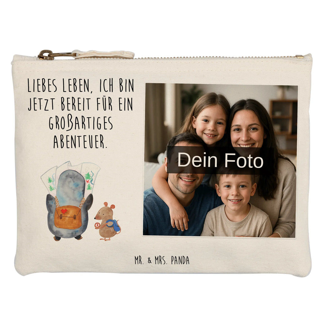 Personalisierte Foto Schminktasche Pinguin & Maus Wanderer Schminktäschchen Mit Bild, Schminktasche Groß Mit Bild, Stifteaufbewahrung Mit Bild, Schminkbeutel Mit Fotodruck, Kulturbeutel Damen Mit Foto, Schminktasche Blumen Mit Foto, Schminktasche Mit Wunschfoto, Schminktasche Leder Mit Fotodruck, Schminktasche Geschenk Mit Foto, Schminktasche Klein Mit Foto, Schminktasche Für Teenager Mit Bild, Stiftetasche Mit Eigenem Foto, Schminktasche Nachhaltig Mit Bild, Schminktasche Mit Reißverschluss Und Foto, Schminktasche Mit Foto, Schminktasche Mit Eigenem Bild, Kosmetiktasche Für Handtasche Mit Foto, Schminktasche Mit Fächern Und Bild, Schminktasche Mit Muster Und Foto, Schminktasche Tiermotiv Mit Eigenem Bild, Schminktasche Zum Aufhängen Mit Bild, Schminktasche Reise Mit Foto, Reise-Kosmetiktasche Mit Eigenem Motiv, Kosmetiktasche Zum Mitnehmen Mit Bild, Schminktasche Stoff Mit Eigenem Foto, Kosmetiktasche Organizer Mit Foto, Kosmetiktasche Damen Mit Bild, Schminktasche Für Mädchen Mit Foto, Personalisierte Schminktasche Mit Foto, Make-Up Tasche Mit Foto, Aufbewahrung Für Schminke Mit Foto, Kosmetiktasche Mit Foto, Schminktasche Für Unterwegs Mit Foto, Pinguin, Wanderlust, Abenteurer, wandern, Roadtrip, Ausflug, Pinguine, Abenteuer