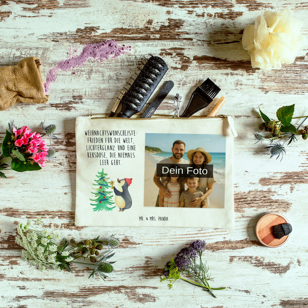 Personalisierte Foto Schminktasche Pinguin Weihnachtsbaum Schminktäschchen Mit Bild, Schminktasche Für Mädchen Mit Foto, Kosmetiktasche Organizer Mit Foto, Schminktasche Stoff Mit Eigenem Foto, Schminktasche Mit Wunschfoto, Kosmetiktasche Für Handtasche Mit Foto, Schminktasche Groß Mit Bild, Kosmetiktasche Zum Mitnehmen Mit Bild, Schminktasche Für Unterwegs Mit Foto, Kosmetiktasche Damen Mit Bild, Schminktasche Blumen Mit Foto, Schminktasche Leder Mit Fotodruck, Schminktasche Geschenk Mit Foto, Reise-Kosmetiktasche Mit Eigenem Motiv, Schminktasche Mit Muster Und Foto, Kosmetiktasche Mit Foto, Stifteaufbewahrung Mit Bild, Stiftetasche Mit Eigenem Foto, Make-Up Tasche Mit Foto, Schminktasche Tiermotiv Mit Eigenem Bild, Schminktasche Mit Eigenem Bild, Schminktasche Klein Mit Foto, Personalisierte Schminktasche Mit Foto, Schminktasche Zum Aufhängen Mit Bild, Schminktasche Für Teenager Mit Bild, Schminktasche Reise Mit Foto, Schminktasche Mit Fächern Und Bild, Aufbewahrung Für Schminke Mit Foto, Kulturbeutel Damen Mit Foto, Schminkbeutel Mit Fotodruck, Schminktasche Mit Reißverschluss Und Foto, Schminktasche Nachhaltig Mit Bild, Schminktasche Mit Foto, Winter, Weihnachten, Weihnachtsdeko, Nikolaus, Advent, Heiligabend, Wintermotiv, Pinguin