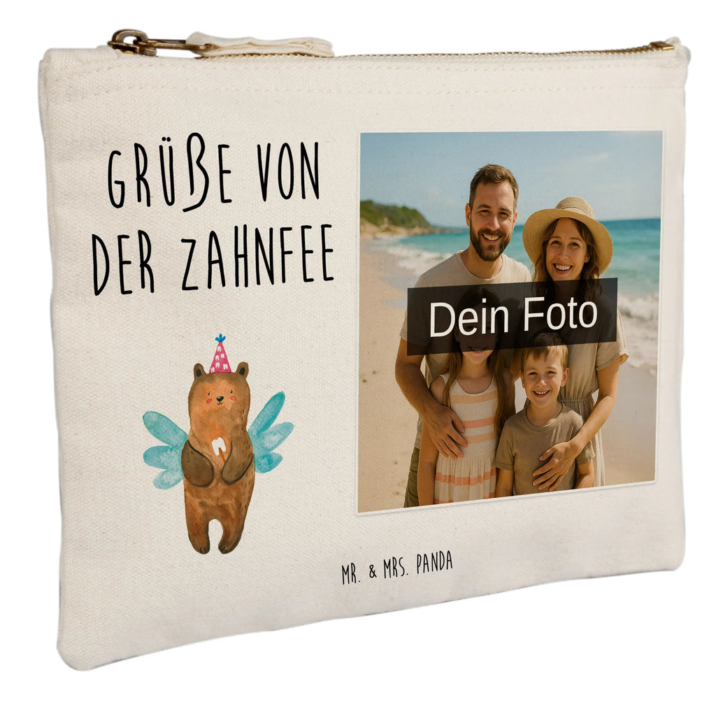 Personalisierte Foto Schminktasche Bär Zahnfee Personalisierte Schminktasche Mit Foto, Stiftetasche Mit Eigenem Foto, Schminktasche Tiermotiv Mit Eigenem Bild, Schminktasche Geschenk Mit Foto, Schminktasche Mit Eigenem Bild, Make-Up Tasche Mit Foto, Kosmetiktasche Für Handtasche Mit Foto, Schminktasche Mit Foto, Kulturbeutel Damen Mit Foto, Schminktasche Für Teenager Mit Bild, Schminktasche Zum Aufhängen Mit Bild, Stifteaufbewahrung Mit Bild, Reise-Kosmetiktasche Mit Eigenem Motiv, Kosmetiktasche Mit Foto, Schminktasche Mit Fächern Und Bild, Schminktasche Reise Mit Foto, Schminktasche Nachhaltig Mit Bild, Schminkbeutel Mit Fotodruck, Schminktasche Mit Wunschfoto, Schminktasche Leder Mit Fotodruck, Kosmetiktasche Damen Mit Bild, Schminktasche Mit Reißverschluss Und Foto, Schminktasche Stoff Mit Eigenem Foto, Schminktasche Klein Mit Foto, Schminktasche Für Mädchen Mit Foto, Kosmetiktasche Zum Mitnehmen Mit Bild, Schminktasche Blumen Mit Foto, Schminktasche Mit Muster Und Foto, Schminktasche Groß Mit Bild, Schminktäschchen Mit Bild, Schminktasche Für Unterwegs Mit Foto, Aufbewahrung Für Schminke Mit Foto, Kosmetiktasche Organizer Mit Foto, Bär, Teddy, Teddybär, Fee, Zahnfee, Milchzahn, Erster Zahn