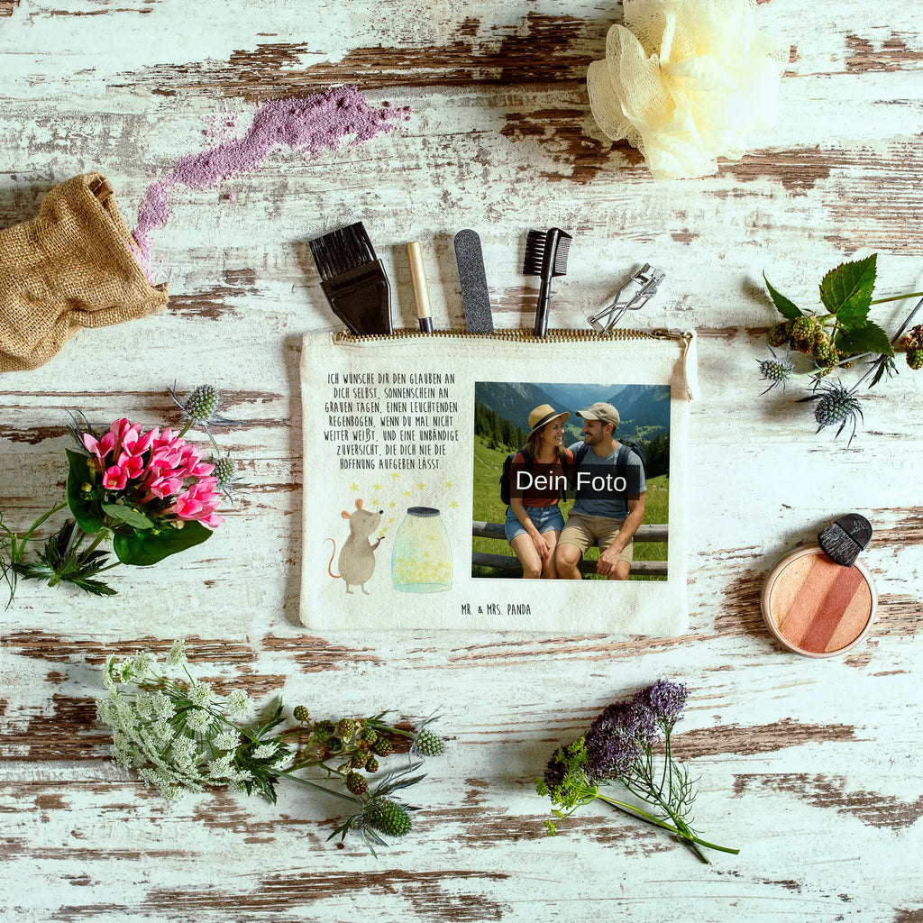 Personalisierte Foto Schminktasche Maus Sterne Schminktasche Geschenk Mit Foto, Kosmetiktasche Für Handtasche Mit Foto, Schminktasche Für Mädchen Mit Foto, Kosmetiktasche Damen Mit Bild, Kosmetiktasche Mit Foto, Aufbewahrung Für Schminke Mit Foto, Schminktasche Tiermotiv Mit Eigenem Bild, Schminktasche Zum Aufhängen Mit Bild, Schminktasche Stoff Mit Eigenem Foto, Schminktasche Mit Fächern Und Bild, Reise-Kosmetiktasche Mit Eigenem Motiv, Schminktasche Klein Mit Foto, Schminktasche Mit Eigenem Bild, Stiftetasche Mit Eigenem Foto, Schminktasche Nachhaltig Mit Bild, Personalisierte Schminktasche Mit Foto, Schminktasche Groß Mit Bild, Kosmetiktasche Organizer Mit Foto, Schminktasche Leder Mit Fotodruck, Schminktasche Mit Reißverschluss Und Foto, Schminktäschchen Mit Bild, Schminktasche Mit Foto, Kulturbeutel Damen Mit Foto, Stifteaufbewahrung Mit Bild, Schminktasche Reise Mit Foto, Kosmetiktasche Zum Mitnehmen Mit Bild, Schminktasche Mit Wunschfoto, Schminktasche Für Unterwegs Mit Foto, Schminktasche Mit Muster Und Foto, Schminktasche Für Teenager Mit Bild, Schminkbeutel Mit Fotodruck, Make-Up Tasche Mit Foto, Schminktasche Blumen Mit Foto, Tiermotive, Gute Laune, lustige Sprüche, Tiere, Taufe, Schwangerschaft, Sterne, Träume, Geburtstag, Taufgeschenk, Maus, Kind, Geburt, Kindergeburtstag, Hoffnung, Wunsch, erstes Kind