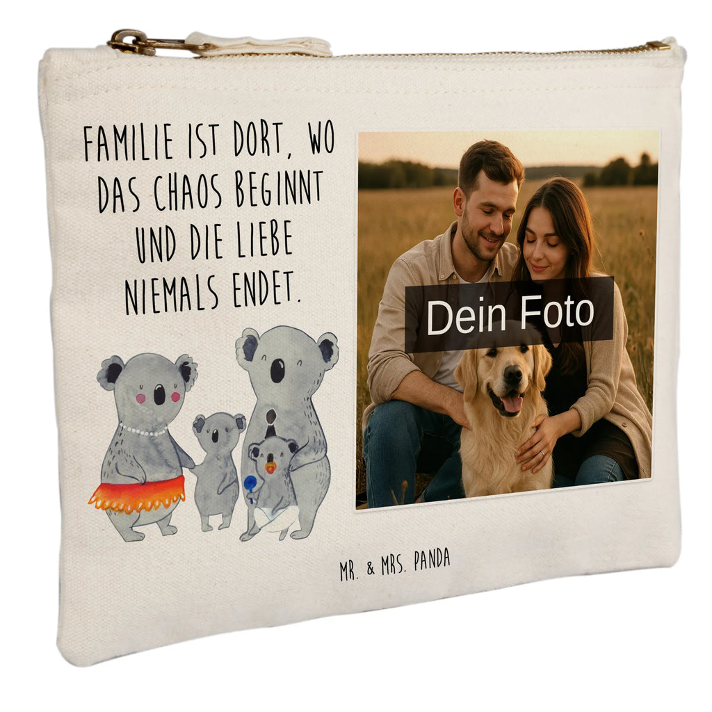 Personalisierte Foto Schminktasche Koala Familie Schminktasche Geschenk Mit Foto, Schminktasche Mit Reißverschluss Und Foto, Schminktasche Reise Mit Foto, Kosmetiktasche Organizer Mit Foto, Reise-Kosmetiktasche Mit Eigenem Motiv, Schminktasche Tiermotiv Mit Eigenem Bild, Schminktasche Mit Wunschfoto, Schminktasche Leder Mit Fotodruck, Personalisierte Schminktasche Mit Foto, Schminktasche Mit Fächern Und Bild, Kosmetiktasche Zum Mitnehmen Mit Bild, Schminktasche Für Mädchen Mit Foto, Kosmetiktasche Damen Mit Bild, Schminktasche Mit Muster Und Foto, Schminktasche Blumen Mit Foto, Stiftetasche Mit Eigenem Foto, Stifteaufbewahrung Mit Bild, Kosmetiktasche Mit Foto, Schminktasche Nachhaltig Mit Bild, Make-Up Tasche Mit Foto, Schminktasche Mit Foto, Schminktasche Für Teenager Mit Bild, Schminktasche Klein Mit Foto, Schminktäschchen Mit Bild, Aufbewahrung Für Schminke Mit Foto, Schminktasche Für Unterwegs Mit Foto, Schminktasche Mit Eigenem Bild, Kulturbeutel Damen Mit Foto, Kosmetiktasche Für Handtasche Mit Foto, Schminktasche Groß Mit Bild, Schminktasche Zum Aufhängen Mit Bild, Schminktasche Stoff Mit Eigenem Foto, Schminkbeutel Mit Fotodruck, Familie, Vatertag, Muttertag, Bruder, Schwester, Mama, Papa, Oma, Opa, Kinder, Koala, Koalas, Geschwister, Familienleben, Family