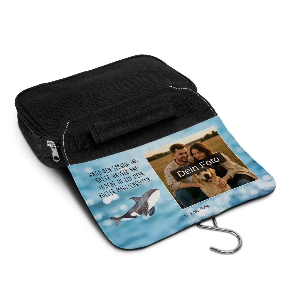 Personalisierter Foto Kulturbeutel Orca Kulturbeutel Klein Mit Bild, Kulturbeutel Mit Foto, Leder Kulturbeutel Mit Foto, Kulturbeutel Mit Kinderbild, Kulturbeutel Als Geschenk Mit Wunschfoto, Kosmetiktasche Mit Foto, Kulturbeutel Selbst Gestalten Mit Foto, Kulturbeutel Groß Mit Foto, Kompakter Kulturbeutel Mit Wunschfoto, Kulturbeutel Für Reisen Mit Foto, Fotogeschenk Kulturbeutel, Filz Kulturbeutel Mit Wunschbild, Kulturbeutel Herren Mit Bild, Kulturbeutel Kinder Mit Wunschfoto, Necessaire Mit Bild, Kulturbeutel Mit Urlaubserinnerung, Kulturbeutel Set Mit Wunschfoto, Toilettentasche Mit Wunschbild, Personalisierter Kulturbeutel Mit Wunschfoto, Wasserdichter Kulturbeutel Mit Bild, Kulturbeutel Mit Haken Und Bild, Kulturbeutel Mit Familienfoto, Kulturbeutel Mit Haustierfoto, Nachhaltiger Kulturbeutel Mit Wunschfoto, Kulturbeutel Stoff Mit Foto, Kulturbeutel Mit Fächern Und Foto, Kulturbeutel Mit Spiegel Und Wunschbild, Kulturbeutel Zum Aufhängen Mit Foto, Kulturbeutel Mit Reißverschluss Und Foto, Kulturbeutel Baumwolle Mit Wunschbild, Kunststoff Kulturbeutel Mit Foto, Transparenter Kulturbeutel Mit Foto, Waschbeutel Mit Eigenem Foto, Kulturbeutel Damen Mit Foto, Kulturtasche Mit Bild, Reisebeutel Mit Foto, Meerestiere, Meer, Urlaub, Neustart, Wal, Motivation, Arbeit, Selbstliebe, Büro, Möglichkeiten, Orcas, Startup, Orca, Killerwal