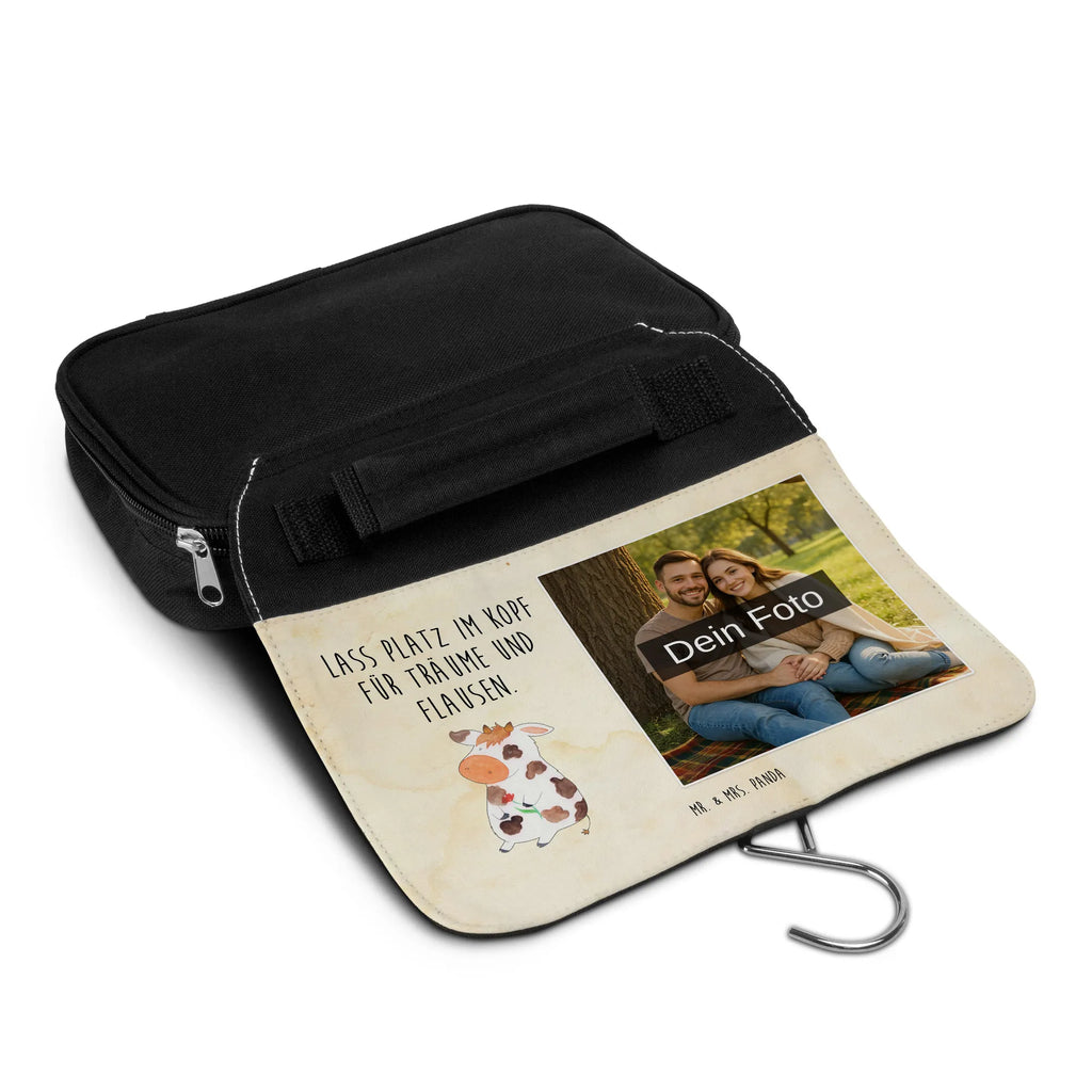 Personalisierter Foto Kulturbeutel Kuh Kulturbeutel Mit Haken Und Bild, Kulturbeutel Für Reisen Mit Foto, Kulturbeutel Baumwolle Mit Wunschbild, Waschbeutel Mit Eigenem Foto, Kulturbeutel Als Geschenk Mit Wunschfoto, Kulturbeutel Mit Kinderbild, Kulturbeutel Mit Foto, Nachhaltiger Kulturbeutel Mit Wunschfoto, Kunststoff Kulturbeutel Mit Foto, Reisebeutel Mit Foto, Kulturbeutel Stoff Mit Foto, Kulturbeutel Selbst Gestalten Mit Foto, Kulturbeutel Mit Haustierfoto, Kulturbeutel Damen Mit Foto, Kosmetiktasche Mit Foto, Filz Kulturbeutel Mit Wunschbild, Personalisierter Kulturbeutel Mit Wunschfoto, Kulturbeutel Herren Mit Bild, Kulturbeutel Mit Spiegel Und Wunschbild, Wasserdichter Kulturbeutel Mit Bild, Kulturbeutel Klein Mit Bild, Necessaire Mit Bild, Kompakter Kulturbeutel Mit Wunschfoto, Toilettentasche Mit Wunschbild, Kulturbeutel Groß Mit Foto, Kulturbeutel Mit Familienfoto, Kulturbeutel Mit Fächern Und Foto, Leder Kulturbeutel Mit Foto, Kulturtasche Mit Bild, Transparenter Kulturbeutel Mit Foto, Kulturbeutel Zum Aufhängen Mit Foto, Kulturbeutel Set Mit Wunschfoto, Kulturbeutel Mit Reißverschluss Und Foto, Kulturbeutel Mit Urlaubserinnerung, Kulturbeutel Kinder Mit Wunschfoto, Fotogeschenk Kulturbeutel, Bauernhof, Hoftiere, Landwirt, Landwirtin, Motivtion, Kühe, Magie, Kuh, Flausen, Milch, Spruch, Hof, Träume, Milchkuh