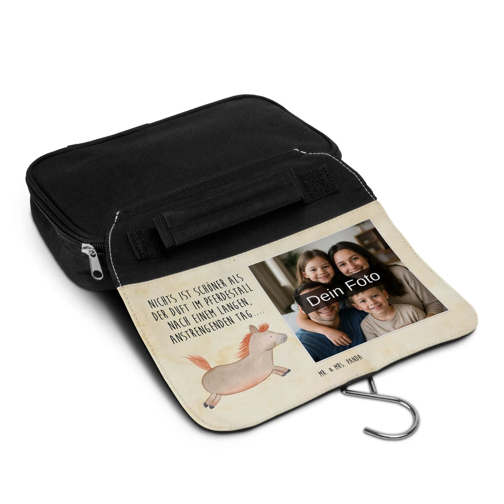 Personalisierter Foto Kulturbeutel Pferd Springen Kulturbeutel Baumwolle Mit Wunschbild, Reisebeutel Mit Foto, Kulturbeutel Mit Foto, Kulturbeutel Set Mit Wunschfoto, Kulturbeutel Klein Mit Bild, Fotogeschenk Kulturbeutel, Kulturbeutel Mit Reißverschluss Und Foto, Kulturbeutel Mit Kinderbild, Kulturbeutel Mit Haken Und Bild, Personalisierter Kulturbeutel Mit Wunschfoto, Kulturbeutel Herren Mit Bild, Kulturbeutel Für Reisen Mit Foto, Kosmetiktasche Mit Foto, Kulturbeutel Groß Mit Foto, Filz Kulturbeutel Mit Wunschbild, Kulturtasche Mit Bild, Kulturbeutel Stoff Mit Foto, Transparenter Kulturbeutel Mit Foto, Necessaire Mit Bild, Kulturbeutel Mit Spiegel Und Wunschbild, Toilettentasche Mit Wunschbild, Kulturbeutel Mit Haustierfoto, Kompakter Kulturbeutel Mit Wunschfoto, Kulturbeutel Damen Mit Foto, Kulturbeutel Mit Familienfoto, Waschbeutel Mit Eigenem Foto, Leder Kulturbeutel Mit Foto, Kulturbeutel Mit Urlaubserinnerung, Kulturbeutel Mit Fächern Und Foto, Kunststoff Kulturbeutel Mit Foto, Kulturbeutel Kinder Mit Wunschfoto, Kulturbeutel Selbst Gestalten Mit Foto, Nachhaltiger Kulturbeutel Mit Wunschfoto, Kulturbeutel Zum Aufhängen Mit Foto, Wasserdichter Kulturbeutel Mit Bild, Kulturbeutel Als Geschenk Mit Wunschfoto, Bauernhof, Hoftiere, Landwirt, Landwirtin, ausreiten, Pony, Pferd, Stall, reiten, Pferde, Pferdestall, Pferdebesitzer