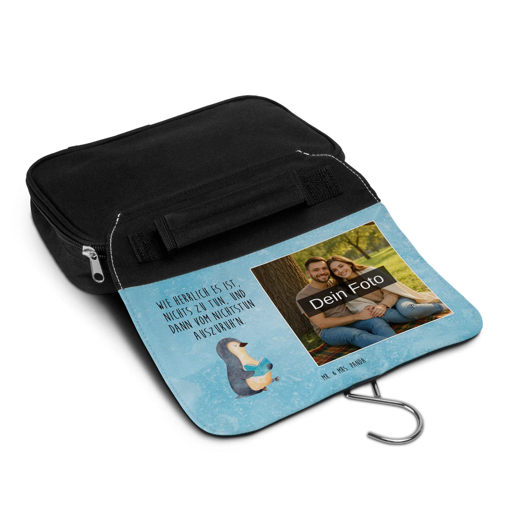 Personalisierter Foto Kulturbeutel Pinguin Buch Kulturbeutel Mit Urlaubserinnerung, Kulturbeutel Mit Haken Und Bild, Kulturbeutel Zum Aufhängen Mit Foto, Kulturbeutel Mit Foto, Kulturbeutel Baumwolle Mit Wunschbild, Reisebeutel Mit Foto, Wasserdichter Kulturbeutel Mit Bild, Kunststoff Kulturbeutel Mit Foto, Kulturbeutel Klein Mit Bild, Transparenter Kulturbeutel Mit Foto, Kompakter Kulturbeutel Mit Wunschfoto, Kulturbeutel Mit Spiegel Und Wunschbild, Necessaire Mit Bild, Kosmetiktasche Mit Foto, Kulturbeutel Kinder Mit Wunschfoto, Kulturtasche Mit Bild, Kulturbeutel Stoff Mit Foto, Toilettentasche Mit Wunschbild, Kulturbeutel Mit Familienfoto, Leder Kulturbeutel Mit Foto, Kulturbeutel Selbst Gestalten Mit Foto, Kulturbeutel Herren Mit Bild, Kulturbeutel Damen Mit Foto, Kulturbeutel Groß Mit Foto, Kulturbeutel Als Geschenk Mit Wunschfoto, Waschbeutel Mit Eigenem Foto, Filz Kulturbeutel Mit Wunschbild, Kulturbeutel Mit Fächern Und Foto, Kulturbeutel Set Mit Wunschfoto, Kulturbeutel Für Reisen Mit Foto, Kulturbeutel Mit Reißverschluss Und Foto, Personalisierter Kulturbeutel Mit Wunschfoto, Kulturbeutel Mit Haustierfoto, Fotogeschenk Kulturbeutel, Nachhaltiger Kulturbeutel Mit Wunschfoto, Kulturbeutel Mit Kinderbild, Pinguin, Faulenzen, Pinguine, Nichtstun, Buch, Bücherwurm, Lesen, Urlaub, Ferien, Freizeit