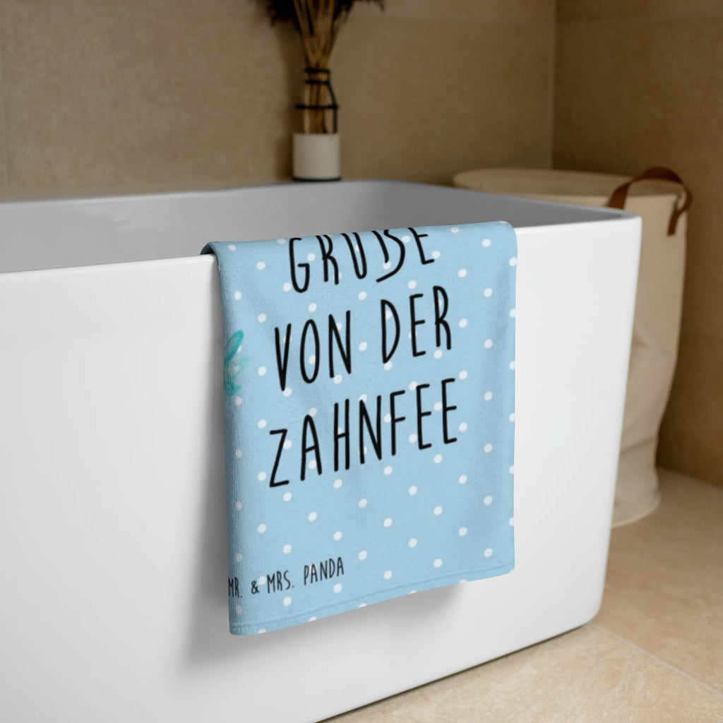 Foto XL Handtuch Bär Zahnfee Persönliches Handtuch XL Mit Foto, Handtuch XL Mit Familienfoto, Handtuch Übergröße Mit Fotodruck, Mikrofaser Handtuch XL Mit Wunschbild, Hochwertiges Fotohandtuch XL, Großes Handtuch Mit Wunschfoto, Handtuch Extra Groß Mit Bild, Duschtuch XL Mit Wunschbild, Wellnesshandtuch XL Mit Bild, Handtuch XL Für Frauen Mit Wunschbild, Design Handtuch XL Mit Wunschfoto, Personalisiertes XL Handtuch Mit Bild, Baumwollhandtuch XL Mit Foto, Handtuch XL Als Hochzeitsgeschenk Mit Bild, Sporthandtuch XL Mit Foto, Handtuch XL Mit Urlaubsfoto, XL Handtuch Mit Foto, Handtuch 100x180 Mit Foto, Handtuch XL Mit Haustierfoto, Handtuch XL Als Geschenk Mit Wunschfoto, Handtuch XL Für Kinder Mit Bild, Handtuch XL Mit Kinderbild, Handtuch XL Für Sauna Mit Wunschfoto, Saunatuch XL Mit Foto, Bio Baumwollhandtuch Mit Fotodruck, Handtuch XL Für Männer Mit Foto, Fotohandtuch XL Für Paare, Handtuch 80x200 Mit Wunschfoto, Badehandtuch XL Mit Eigenem Foto, Handtuch XL Für Strand Mit Foto, Bär, Teddy, Teddybär, Fee, Erster Zahn, Zahnfee, Milchzahn