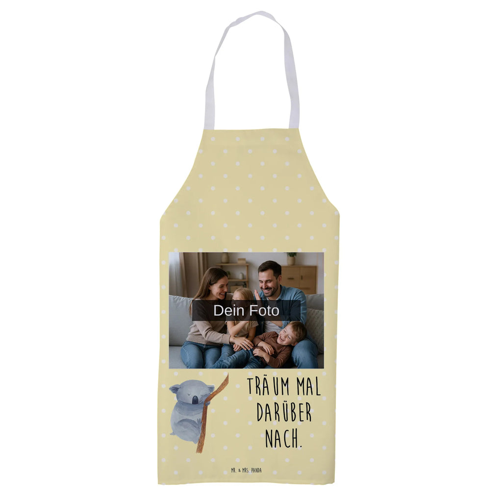 Personalisierte Foto Kochschürze Koalabär Schürze Für Grillmeister Mit Wunschfoto, Schürze Mit Lieblingsfoto, Schürze Aus Polyester Mit Foto, Foto-Grillschürze Für Männer, Personalisierte Kochschürze Mit Wunschfoto, Schürze Aus Baumwolle Mit Wunschbild, Küchenschürze Für Frauen Mit Foto, Fotogeschenk Schürze, Werbeschürze Mit Wunschfoto, Schürze Mit Wunschfoto Und Namen, Schürze Für Weihnachten Mit Bild, Schürze Für Geburtstag Mit Foto, Schürze Mit Fotodruck, Foto-Schürze Für Küche, Schürze Mit Persönlichem Foto, Schürze Selbst Gestalten Mit Bild, Küchenschürze Mit Familienfoto, Geschenk-Schürze Mit Foto, Schürze Mit Kinderfoto, Kochschürze Mit Foto, Küchenschürze Mit Bild, Handgemachte Schürze Mit Fotodruck, Grillschürze Mit Haustierfoto, Schürze Für Hobbykoch Mit Bild, Schürze Mit Urlaubsfoto, Latzschürze Mit Eigenem Foto, Schürze Mit Firmenlogo Und Foto, Backschürze Mit Wunschbild, Grillschürze Mit Foto, Schürze Mit Eigenem Motiv, Kinderschürze Mit Eigenem Bild, Lustige Schürze Mit Bild, Tiermotive, Gute Laune, lustige Sprüche, Tiere, Bär, schlafen, Traum, Koalabär, Koala, träumen, Traumland, Schlafzimmer