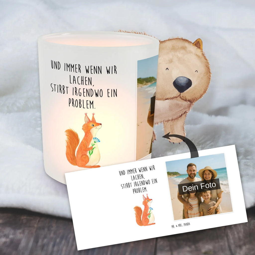 Personalisiertes Foto Windlicht Eichhörnchen Blume Teelicht Glas mit Foto, Teelichthalter für draußen selber gestalten, Windlicht Draußen selber gestalten, Windlicht Boho, Windlicht Terrasse, Windlicht Nachhaltig, Windlicht Romantisch, Windlicht Design, Windlicht Klein, Windlicht Handgemacht, Windlicht Modern, Windlicht Balkon, Windlicht Groß, Foto Teelichthalter, Windlicht mit Foto, Windlicht Laterne, Windlichter mit Foto, Windlicht Outdoor, Teelichthalter mit Wunschfoto, Windlicht Wohnzimmer, Windlicht Geschenk, Windlicht Für Draußen, Teelichthalter Outdoor mit Foto, Windlicht Dekoration mit Foto, Teelichthalter mit Foto, Windlicht Kerzenhalter, Windlicht Vintage mit Foto, Windlicht Glas mit Wunschfoto, Windlicht Skandinavisch, Windlicht Garten mit Foto, Tiermotive, Gute Laune, lustige Sprüche, Tiere, glücklich Spruch, Spruch positiv, Motivation Sprüche, Lachen, Spruch Deko, Motivation Bilder, Eichhörnchen, Spaß, Eichhorn