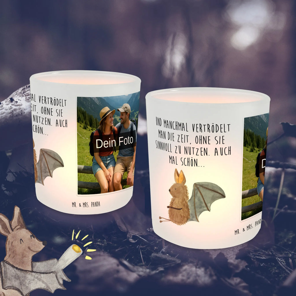 Personalisiertes Foto Windlicht Fledermaus Sitzen Windlicht Vintage mit Foto, Windlicht Balkon, Windlicht mit Foto, Windlicht Design, Teelichthalter mit Foto, Windlicht Wohnzimmer, Windlicht Kerzenhalter, Windlicht Für Draußen, Teelicht Glas mit Foto, Windlicht Klein, Windlicht Nachhaltig, Windlicht Groß, Windlicht Dekoration mit Foto, Windlichter mit Foto, Foto Teelichthalter, Windlicht Outdoor, Windlicht Garten mit Foto, Windlicht Modern, Windlicht Glas mit Wunschfoto, Teelichthalter für draußen selber gestalten, Windlicht Handgemacht, Windlicht Geschenk, Teelichthalter Outdoor mit Foto, Teelichthalter mit Wunschfoto, Windlicht Romantisch, Windlicht Draußen selber gestalten, Windlicht Boho, Windlicht Skandinavisch, Windlicht Terrasse, Windlicht Laterne, Tiermotive, Gute Laune, lustige Sprüche, Tiere, Fledermaus, entspannen, Motivation, Fledermäuse