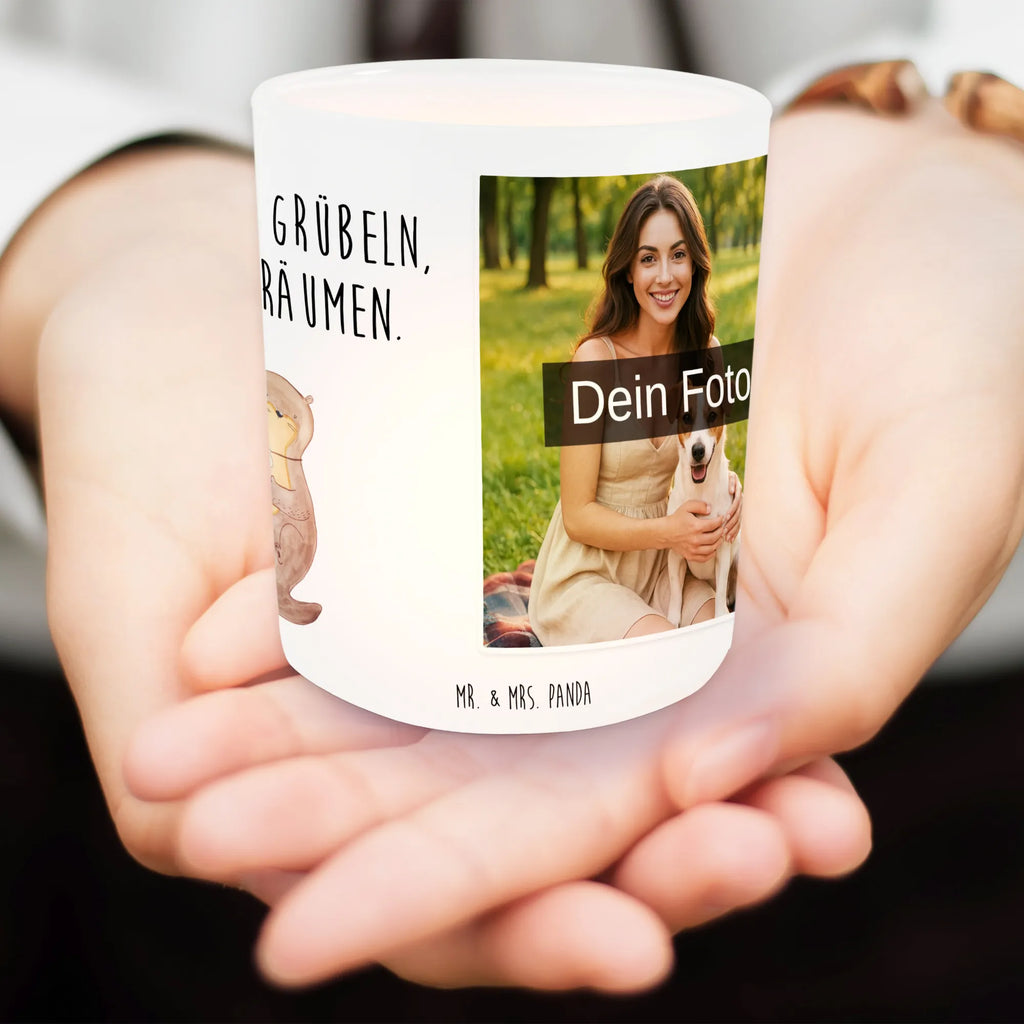 Personalisiertes Foto Windlicht Otter Muschel Windlicht Terrasse, Teelicht Glas mit Foto, Teelichthalter Outdoor mit Foto, Windlicht Design, Windlicht Klein, Windlicht Glas mit Wunschfoto, Teelichthalter mit Wunschfoto, Windlichter mit Foto, Windlicht Vintage mit Foto, Windlicht Für Draußen, Teelichthalter mit Foto, Teelichthalter für draußen selber gestalten, Windlicht Draußen selber gestalten, Windlicht Groß, Windlicht Skandinavisch, Windlicht Boho, Windlicht mit Foto, Windlicht Wohnzimmer, Windlicht Romantisch, Windlicht Laterne, Windlicht Outdoor, Foto Teelichthalter, Windlicht Modern, Windlicht Dekoration mit Foto, Windlicht Balkon, Windlicht Nachhaltig, Windlicht Handgemacht, Windlicht Garten mit Foto, Windlicht Geschenk, Windlicht Kerzenhalter, Otter, Fischotter, Seeotter, Motivation, Tagträumen, Büro, grübeln, Otterliebe, träumen