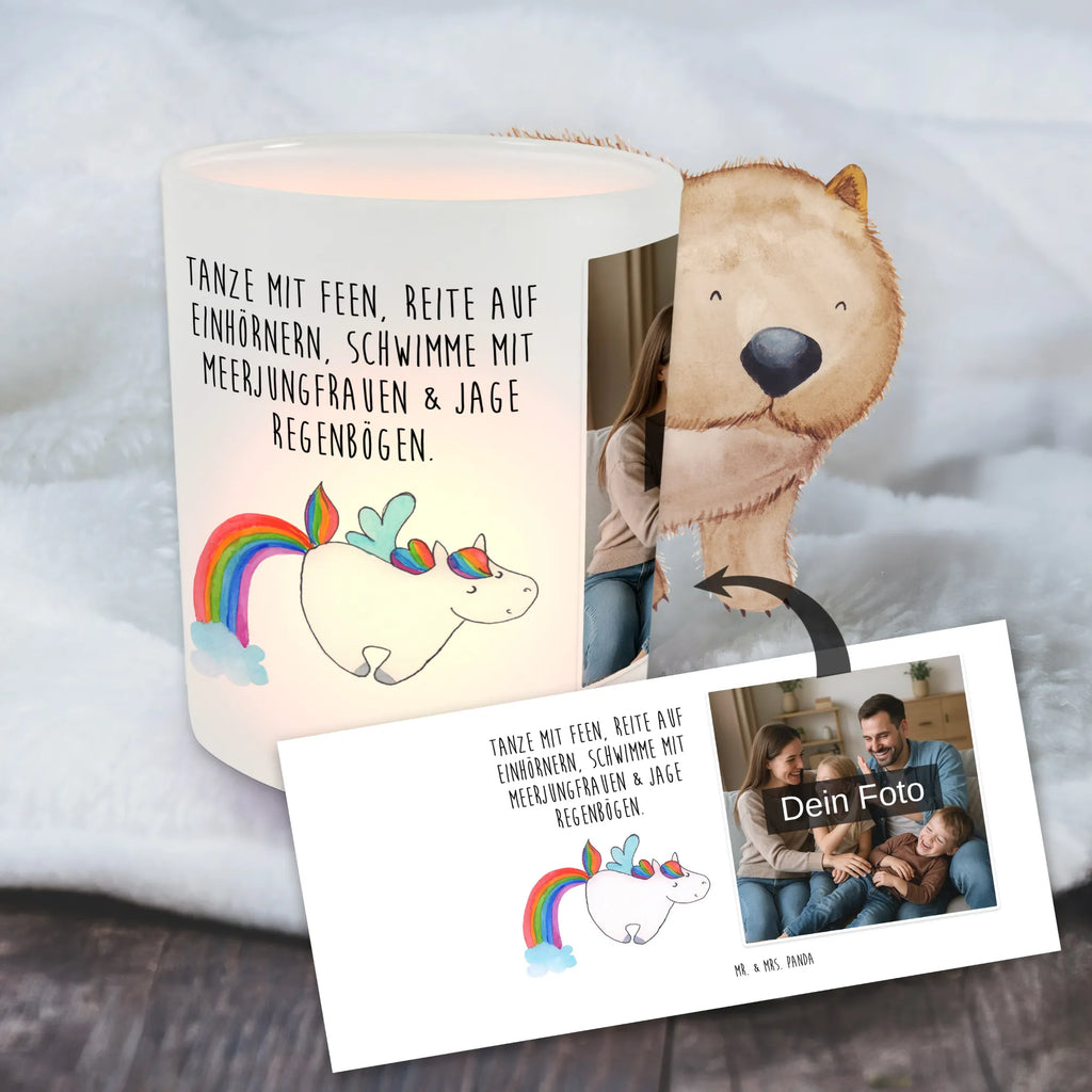 Personalisiertes Foto Windlicht Einhorn Fliegendes Pferd Teelichthalter mit Wunschfoto, Windlicht Draußen selber gestalten, Teelichthalter für draußen selber gestalten, Foto Teelichthalter, Windlicht Handgemacht, Windlicht Dekoration mit Foto, Windlicht Garten mit Foto, Windlicht Kerzenhalter, Windlicht Romantisch, Windlichter mit Foto, Windlicht Boho, Windlicht Terrasse, Windlicht mit Foto, Windlicht Skandinavisch, Windlicht Wohnzimmer, Windlicht Balkon, Windlicht Geschenk, Windlicht Nachhaltig, Windlicht Design, Teelichthalter Outdoor mit Foto, Teelicht Glas mit Foto, Windlicht Vintage mit Foto, Windlicht Modern, Windlicht Outdoor, Windlicht Glas mit Wunschfoto, Windlicht Klein, Teelichthalter mit Foto, Windlicht Groß, Windlicht Für Draußen, Windlicht Laterne, Einhorn, Einhörner, Einhorn Deko, Unicorn, Glitzer, Realität, Erwachsenwerden, Regenbogen, Spielen