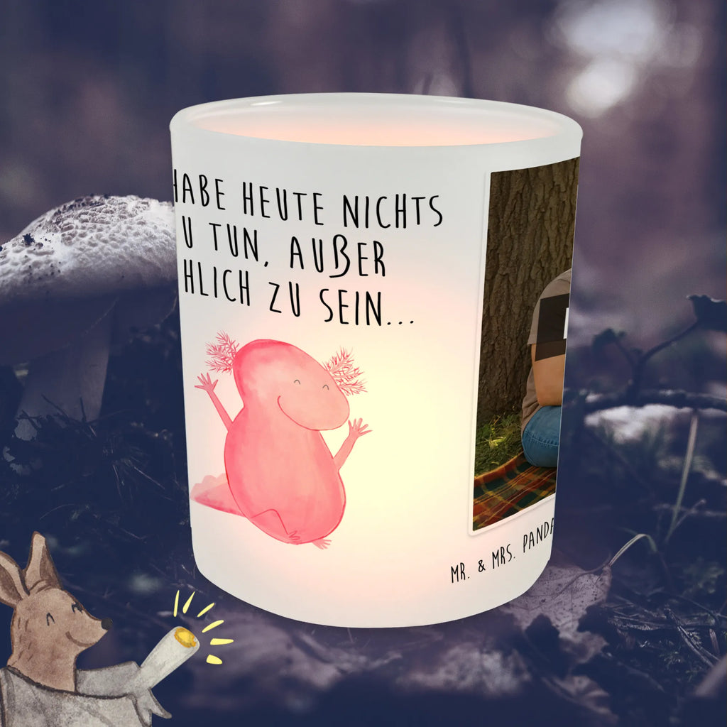 Personalisiertes Foto Windlicht Axolotl Hurra Windlicht Balkon, Windlicht Nachhaltig, Windlicht Terrasse, Windlicht Skandinavisch, Windlicht Klein, Windlicht Vintage mit Foto, Windlicht Kerzenhalter, Foto Teelichthalter, Windlicht mit Foto, Windlicht Draußen selber gestalten, Windlicht Design, Windlichter mit Foto, Teelichthalter für draußen selber gestalten, Windlicht Outdoor, Windlicht Garten mit Foto, Windlicht Handgemacht, Windlicht Wohnzimmer, Teelicht Glas mit Foto, Windlicht Laterne, Teelichthalter mit Wunschfoto, Windlicht Boho, Windlicht Dekoration mit Foto, Windlicht Geschenk, Teelichthalter Outdoor mit Foto, Teelichthalter mit Foto, Windlicht Glas mit Wunschfoto, Windlicht Romantisch, Windlicht Modern, Windlicht Für Draußen, Windlicht Groß, Axolotl, Molch, Axolot, fröhlich, Spaß, Freude, Lurche, Motivation, Schwanzlurch, Zufriedenheit, Lurch