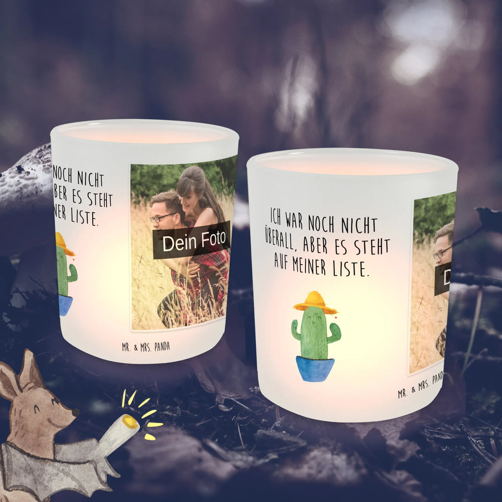 Personalisiertes Foto Windlicht Kaktus Hut Windlicht mit Foto, Windlichter mit Foto, Windlicht Glas mit Wunschfoto, Windlicht Vintage mit Foto, Windlicht Draußen selber gestalten, Windlicht Garten mit Foto, Windlicht Dekoration mit Foto, Windlicht Modern, Windlicht Design, Windlicht Kerzenhalter, Windlicht Groß, Windlicht Klein, Windlicht Für Draußen, Windlicht Laterne, Windlicht Romantisch, Windlicht Skandinavisch, Windlicht Boho, Windlicht Handgemacht, Windlicht Nachhaltig, Windlicht Geschenk, Windlicht Wohnzimmer, Windlicht Balkon, Windlicht Terrasse, Windlicht Outdoor, Teelichthalter mit Foto, Teelicht Glas mit Foto, Teelichthalter Outdoor mit Foto, Teelichthalter für draußen selber gestalten, Teelichthalter mit Wunschfoto, Foto Teelichthalter, Kaktus, Kakteen, Reisen, Weltreise, Weltenbummler, Reisetagebuch, Städtetrip, Kaktusliebe, Geschenkidee, Spruch, Motivation